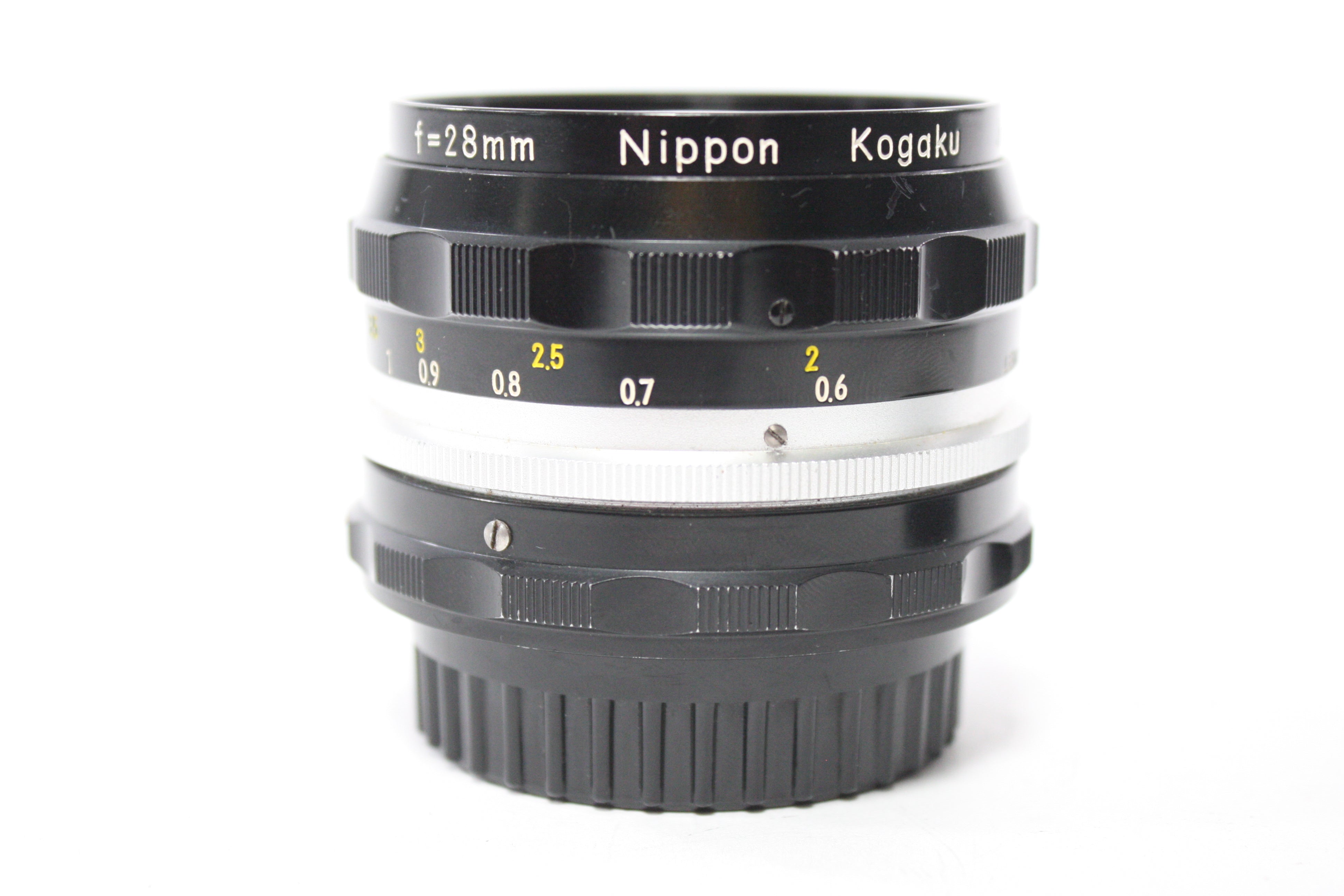 Nikon 28mm f/3.5 Nikkor-H Auto Non AI Lens for F Mount
