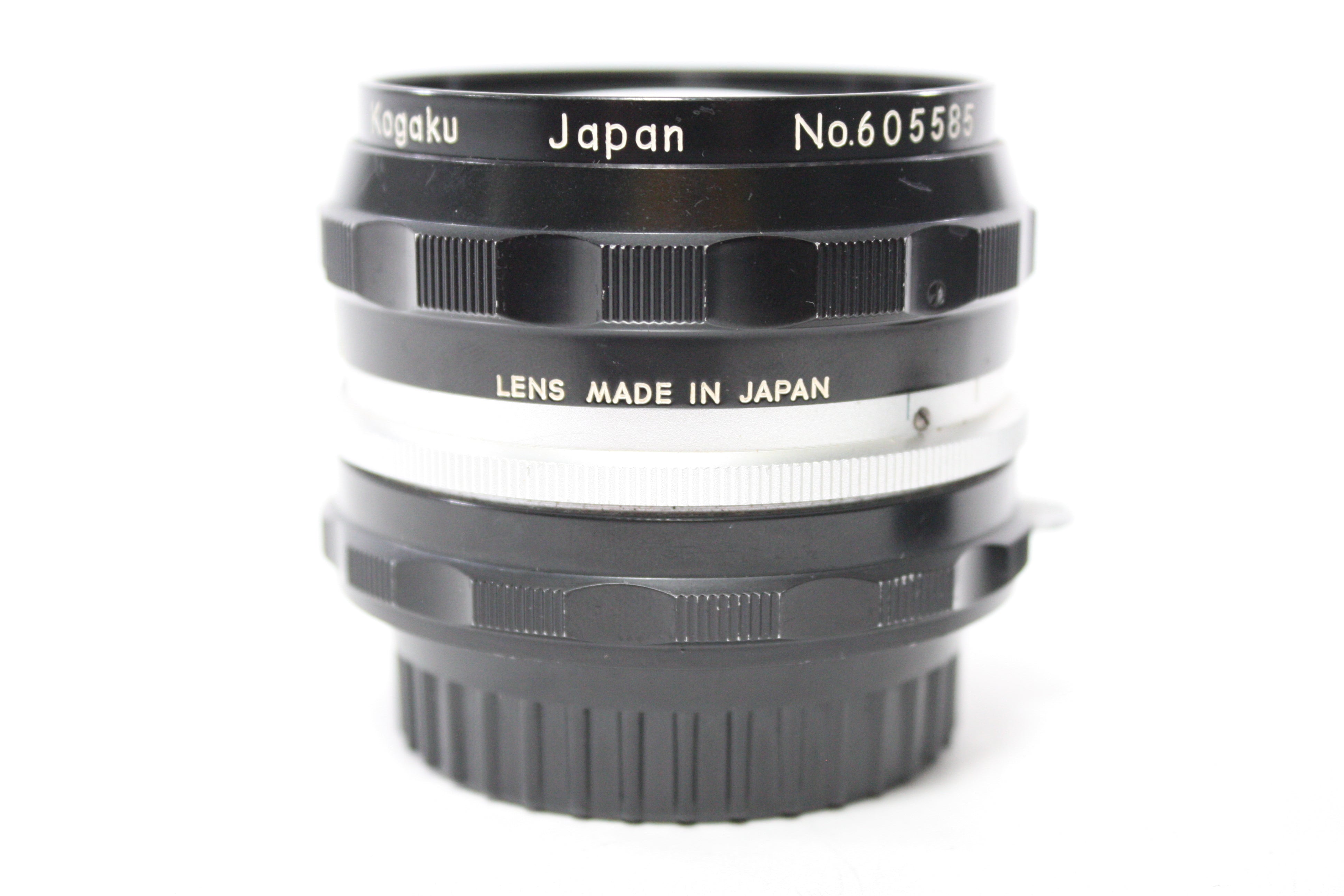 Nikon 28mm f/3.5 Nikkor-H Auto Non AI Lens for F Mount