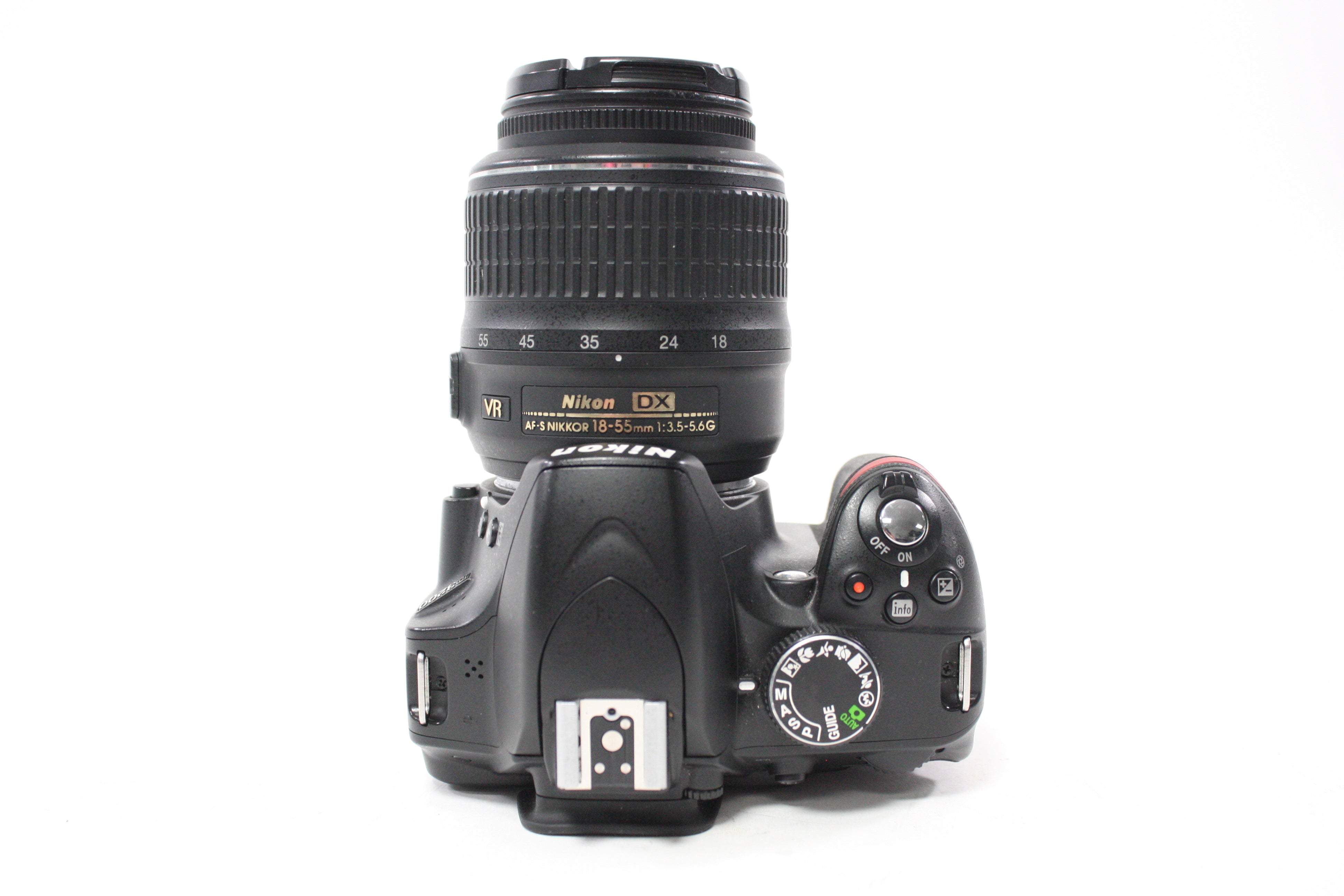 Nikon D3200 DSLR Camera with 18-55mm f/3.5-5.6 G VR DX Lens with Shutter Count 8,263