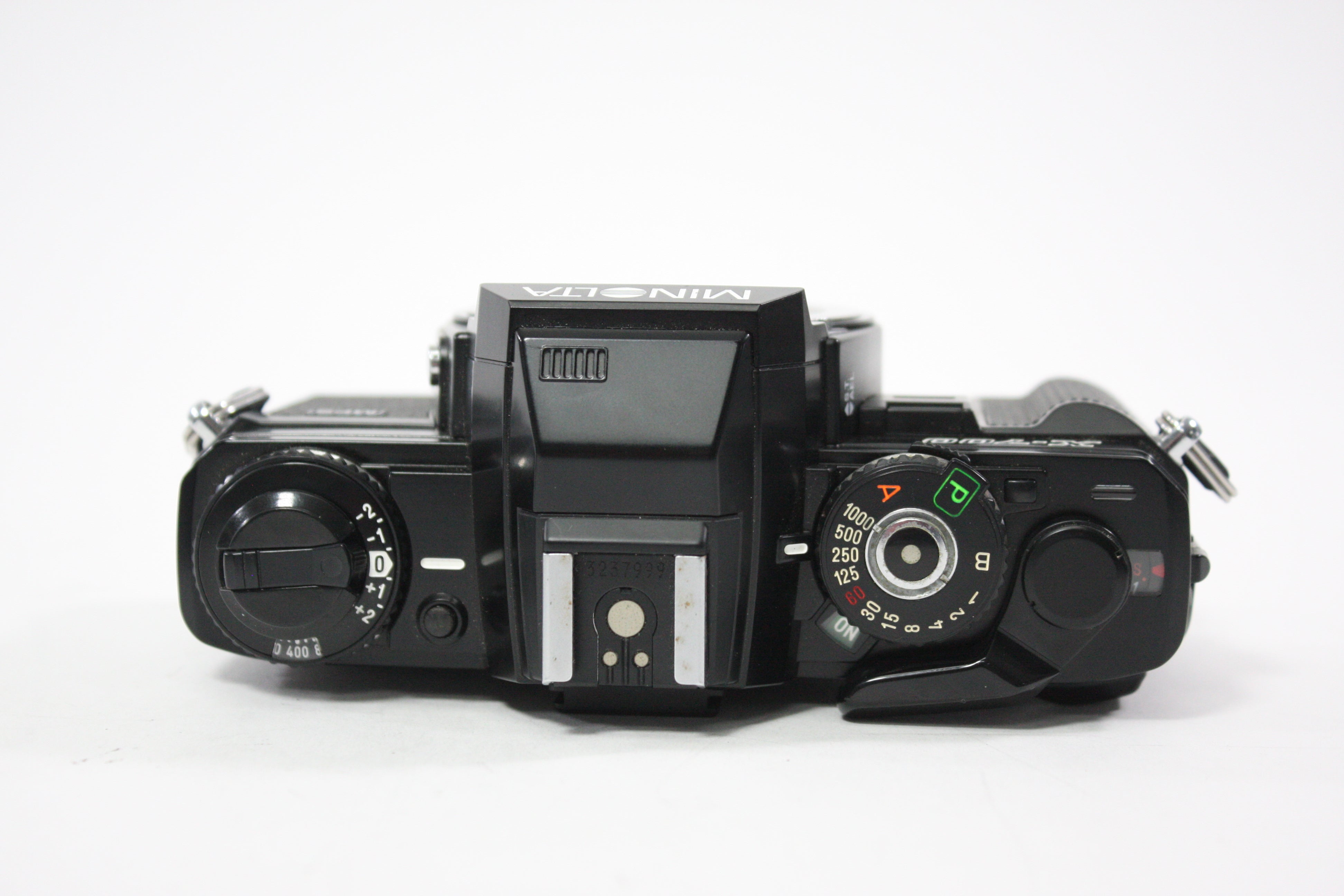 Minolta X-700 35mm SLR Camera with Minolta 50mm f/1.7 MD ROKKOR-X Lens