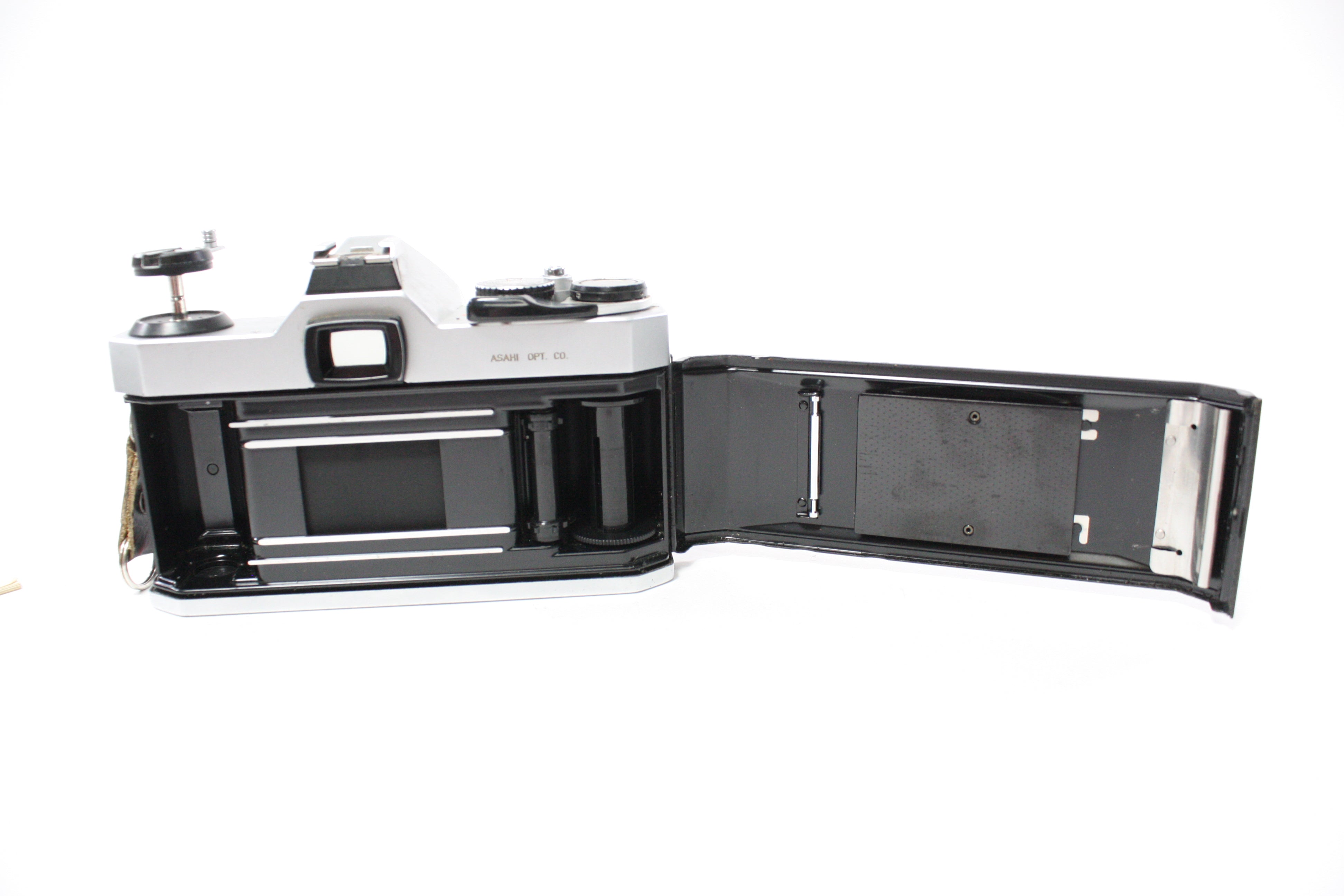 Pentax K1000 35mm SLR Camera with 50mm f/2 SMC Pentax-M Lens