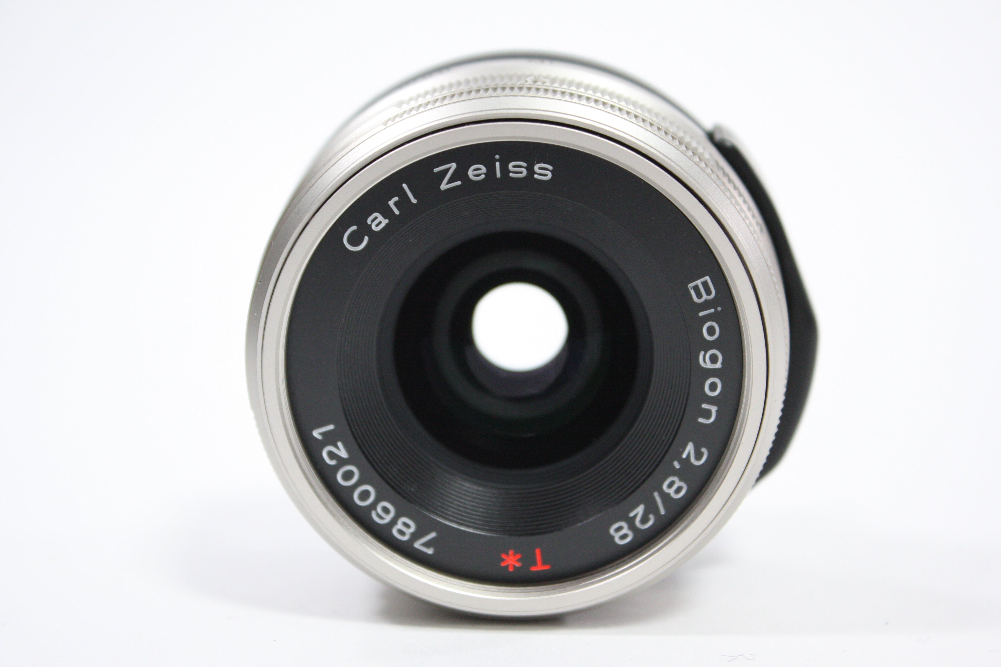 Carl Zeiss 28mm f/2.8 T* Biogon Lens for Contax G Mount