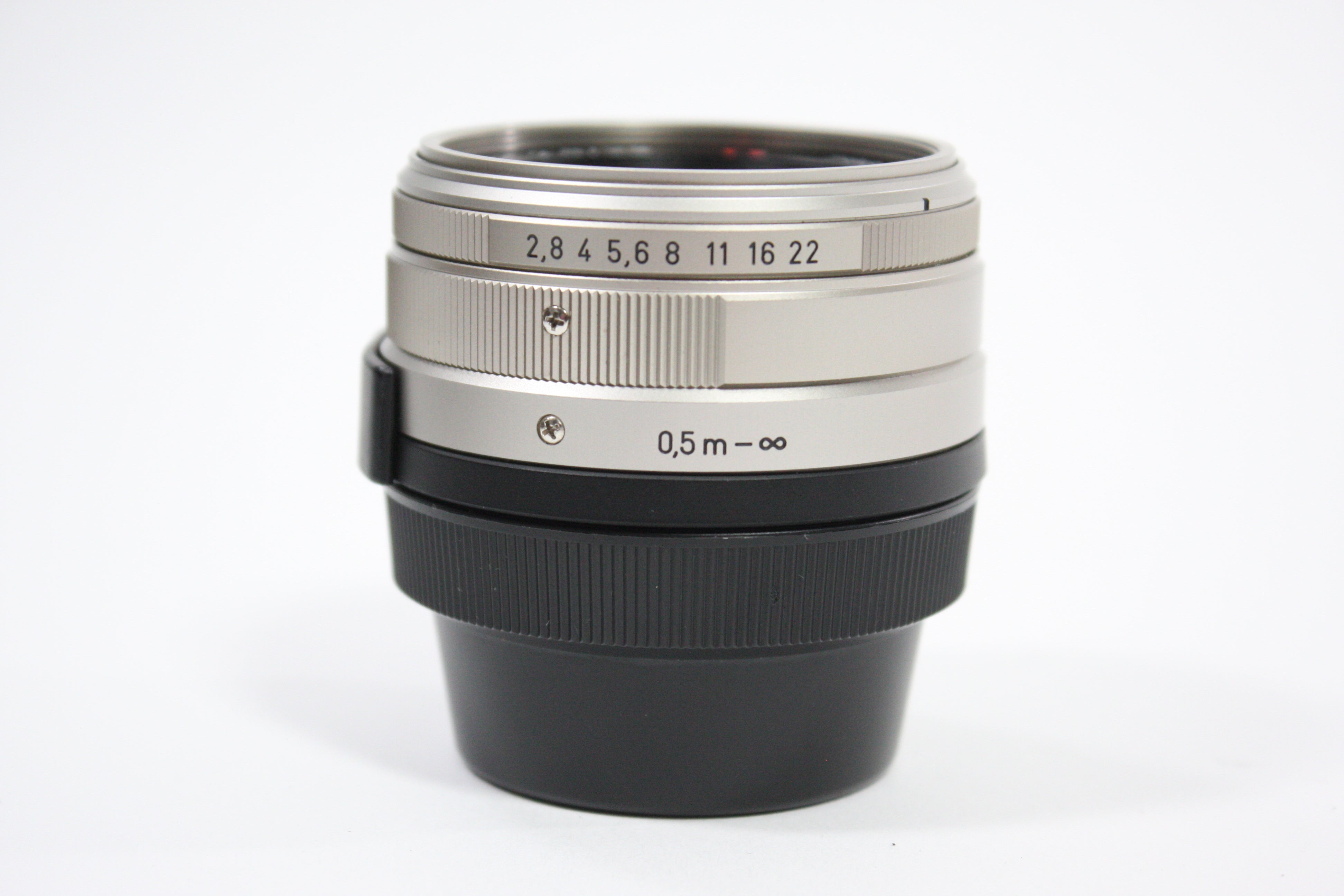Carl Zeiss 28mm f/2.8 T* Biogon Lens for Contax G Mount