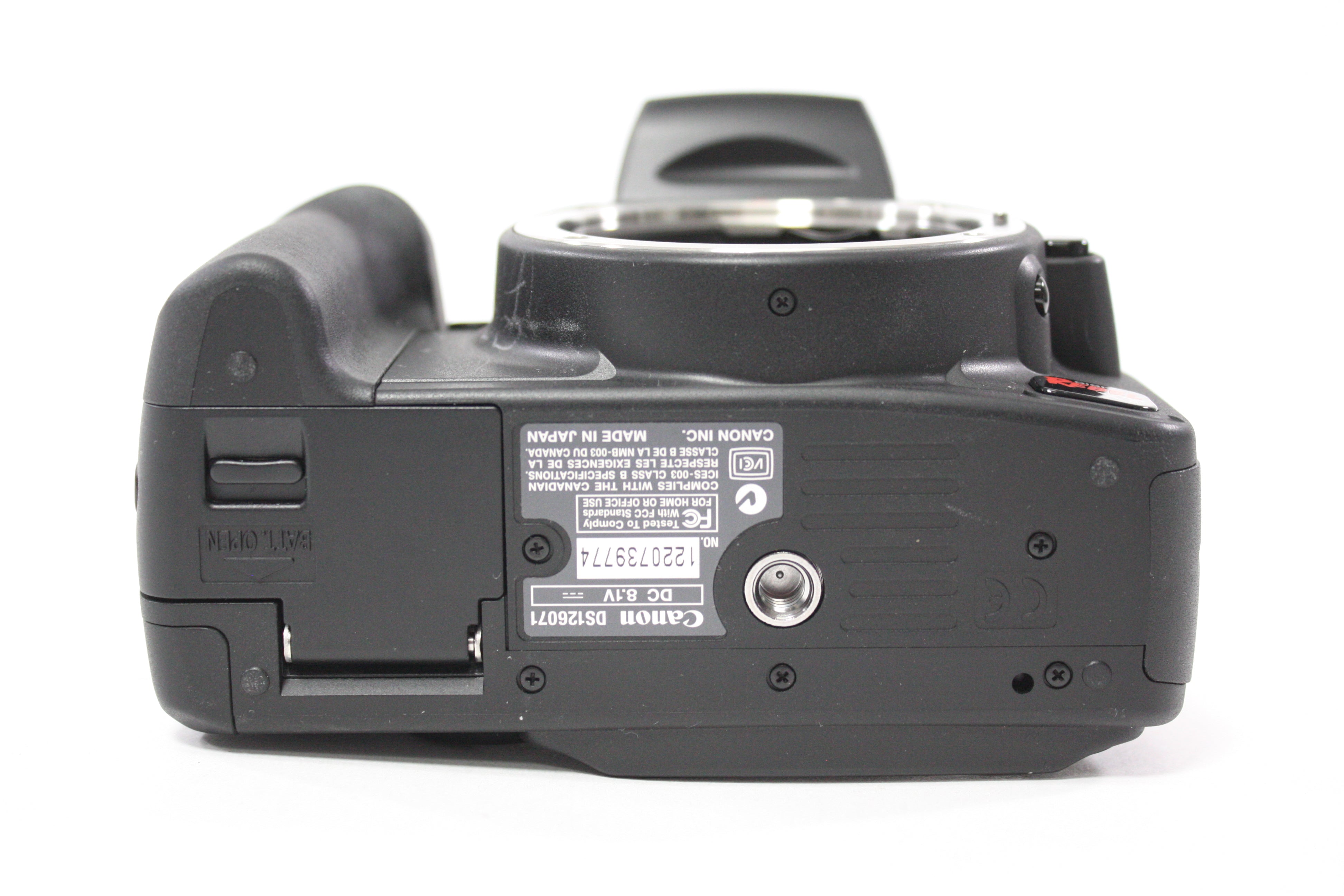 Canon Rebel XT DSLR Camera with 18-55mm f/3.5-5.6 II EF-S Zoom Lens