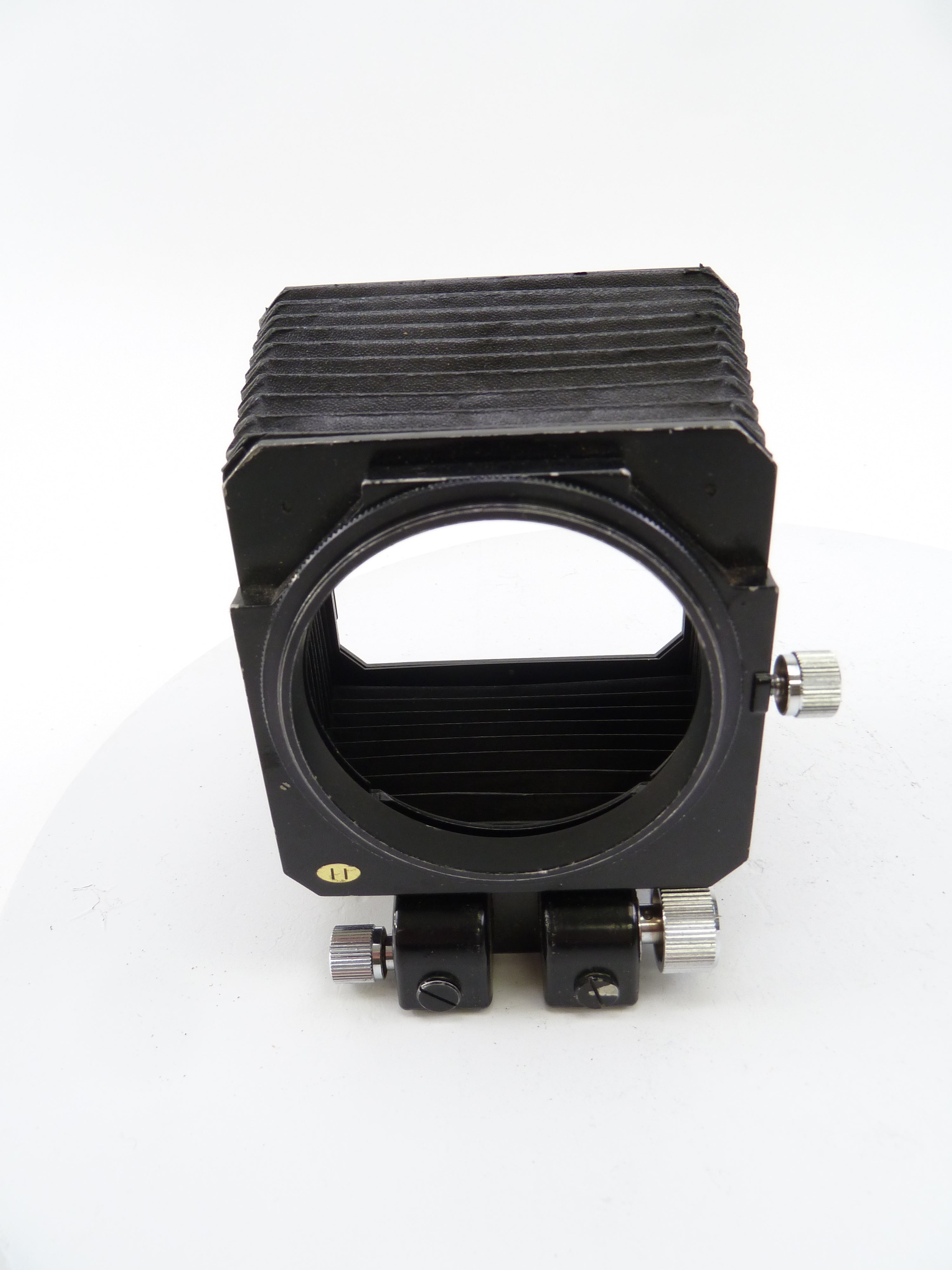 Mamiya Focusing Hood with 77MM Adapter