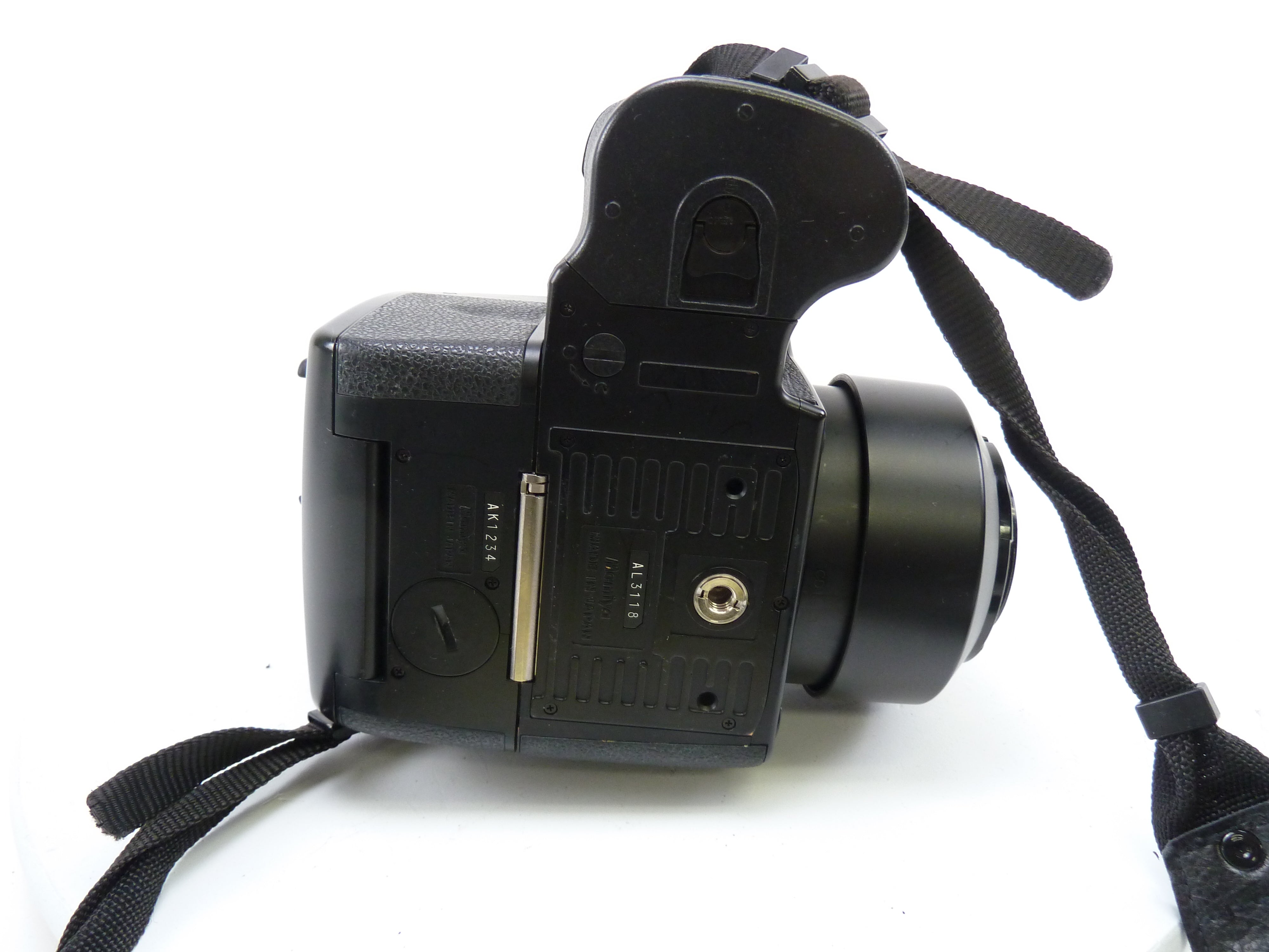 Mamiya 645 AFD Camera Outfit with 80MM F2.8 Lens and 120/220 Film Back