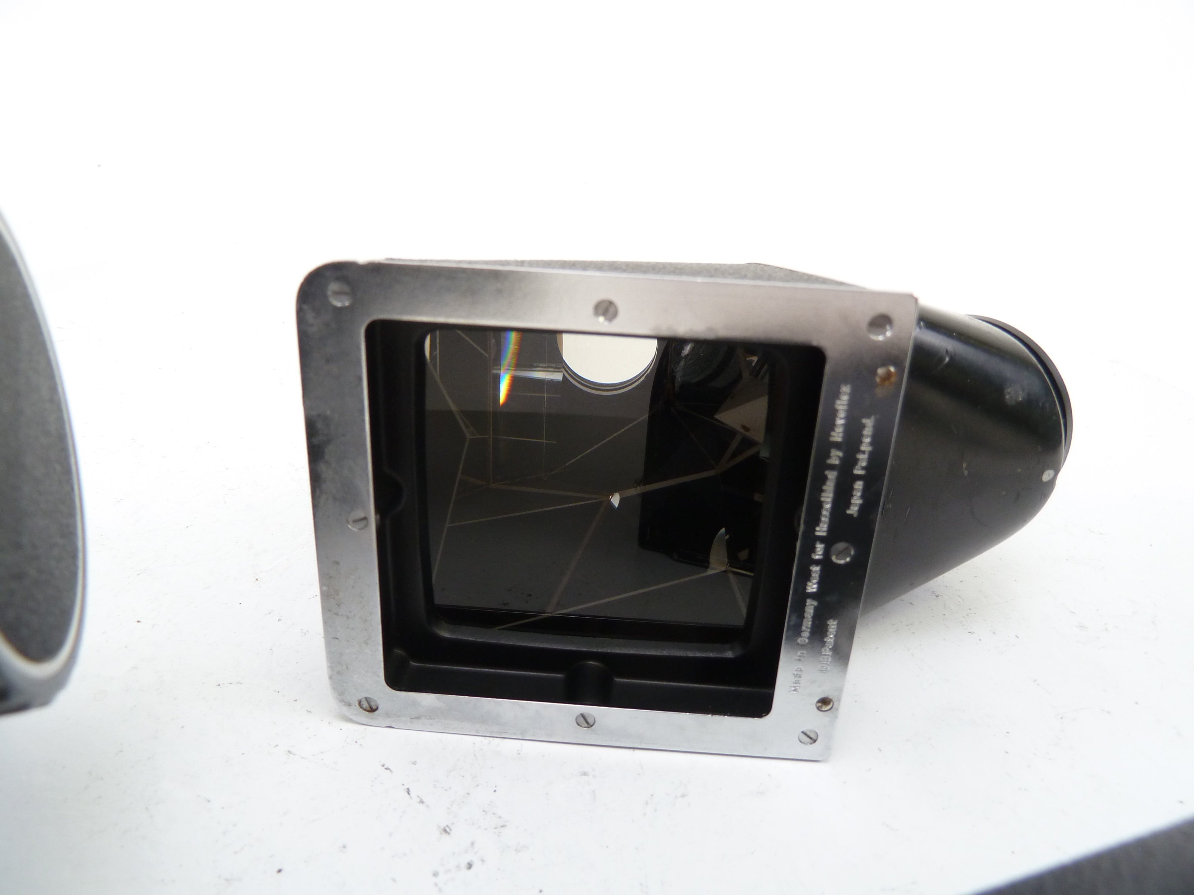 Hasselblad 500C Medium Format 6x6cm SLR Camera with Prism Finder and 120 Back