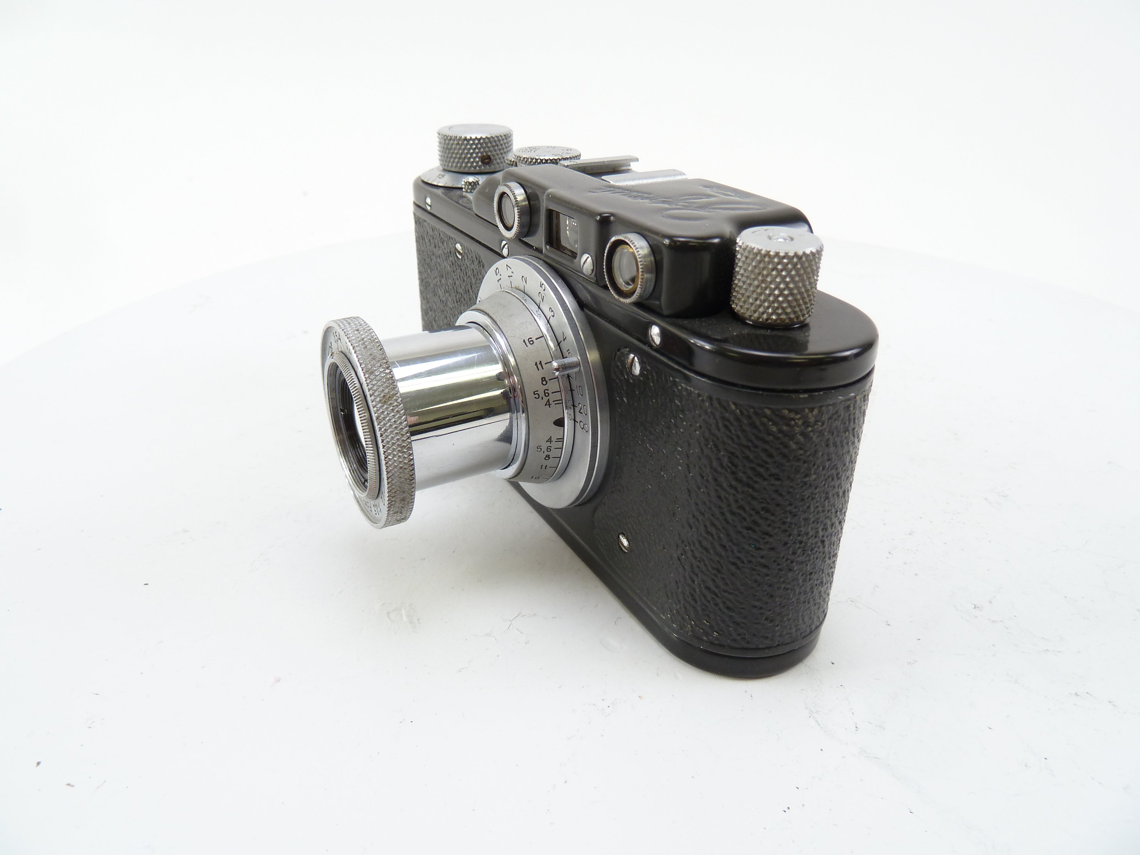 Zorki Type 1D Zopkuu Black Body with nhayctap-22 50MM f3.5 lens