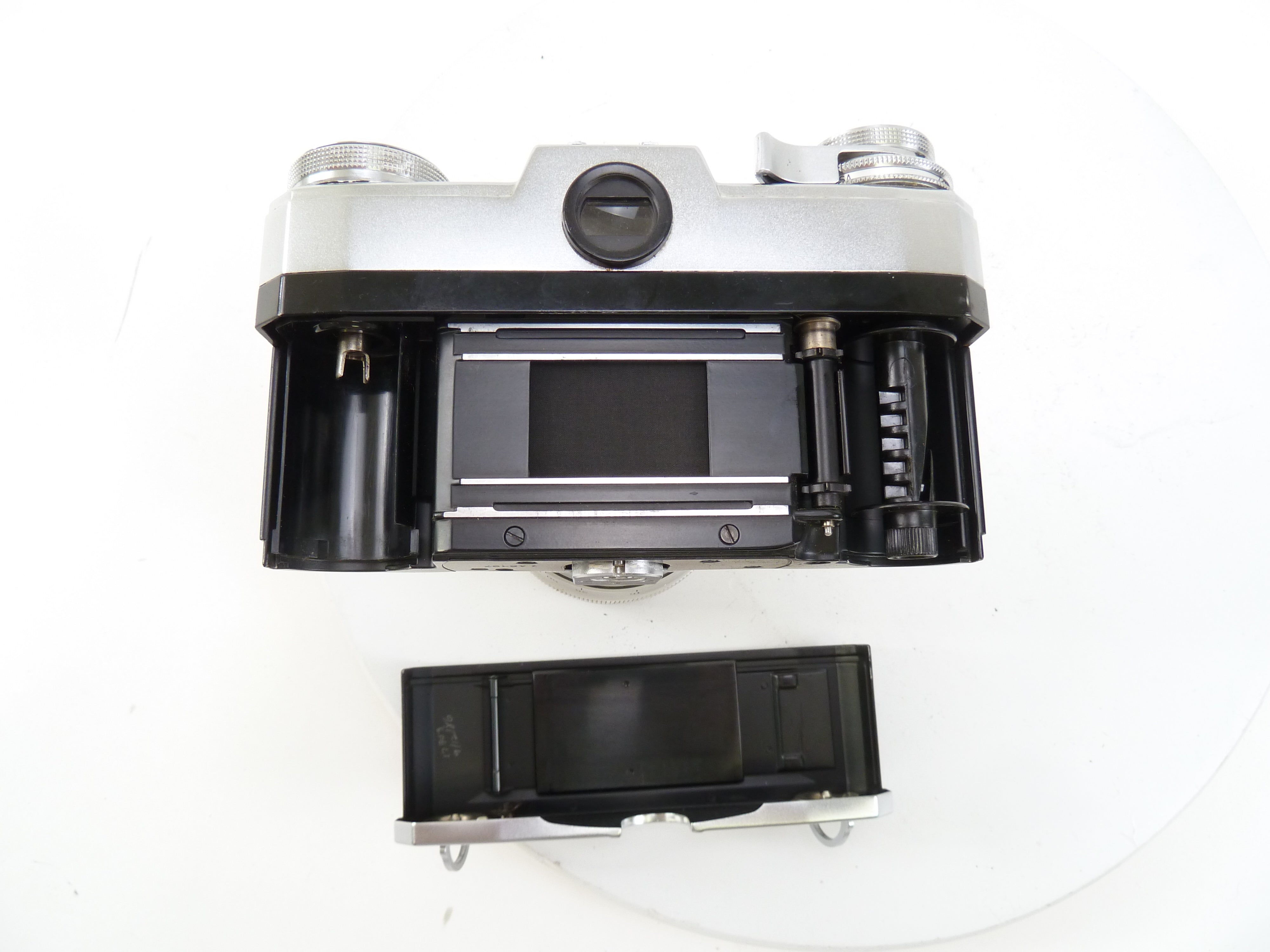 Contarex 1 with Zeiss Sonnar 135MM f4