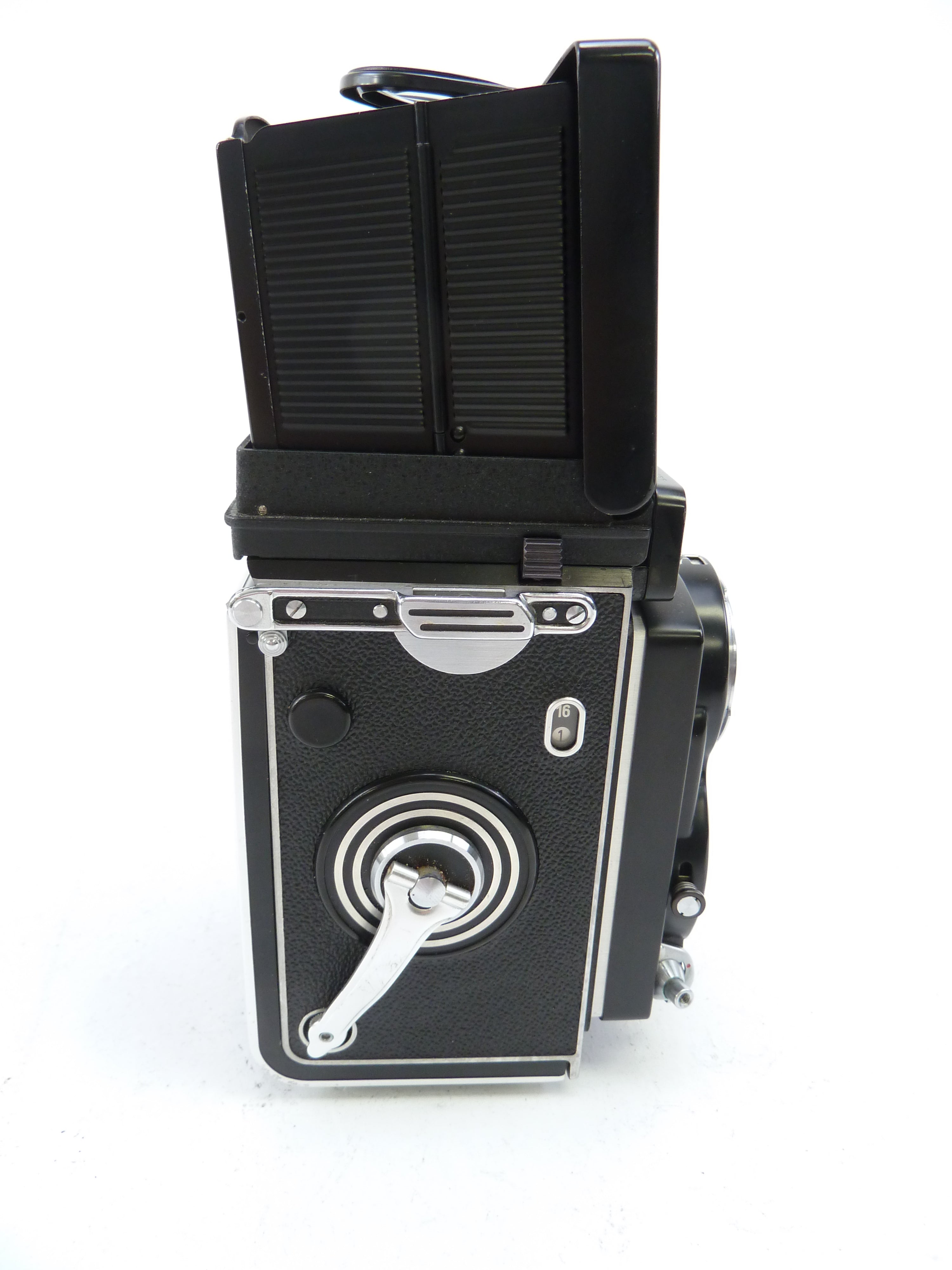 Rolleiflex T type 2 Twin Lens Reflex Camera with Tessar 75MM F3.5 Lens