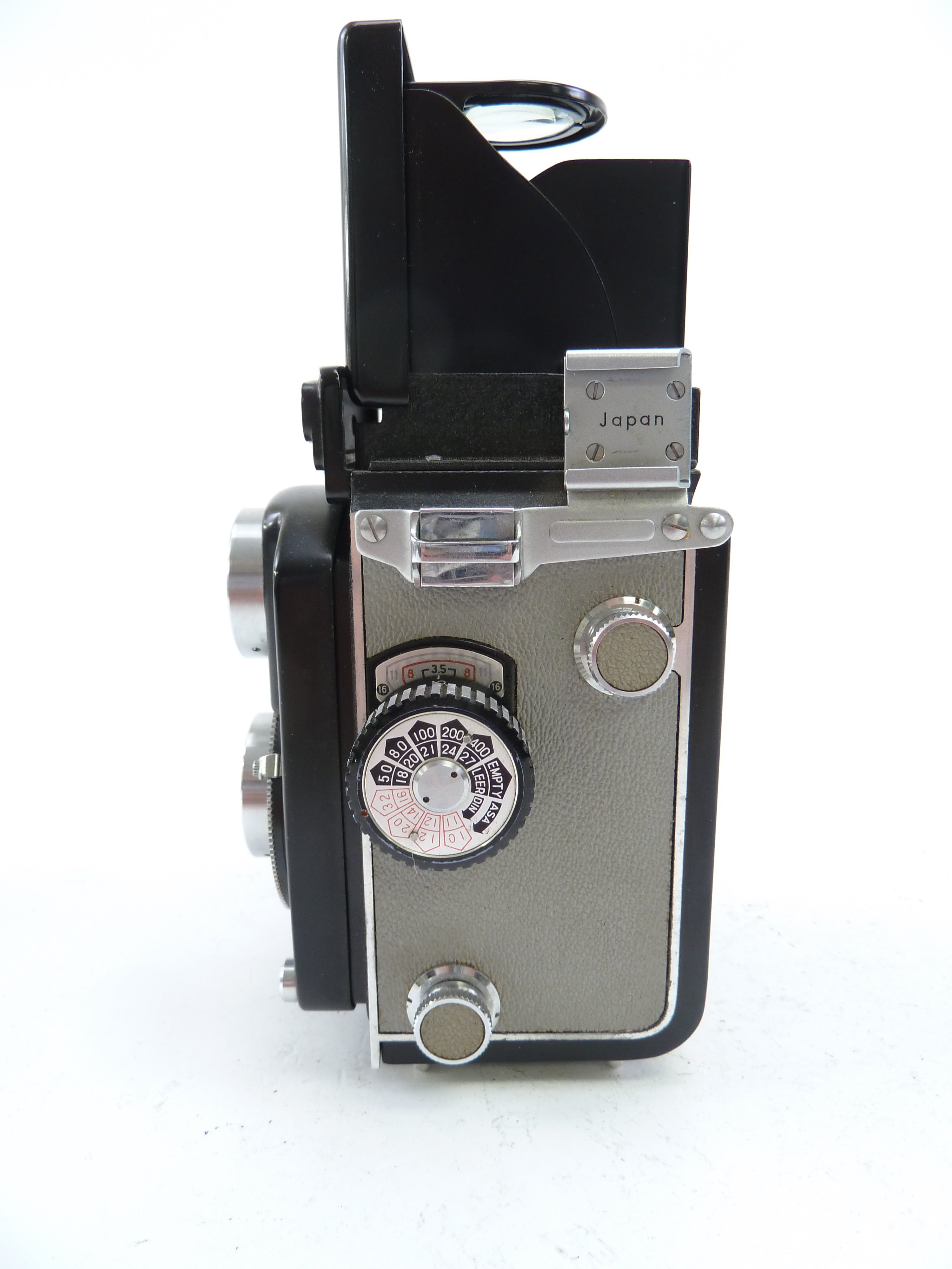 Yashica 44 127 Twin Lens Reflex Camera
