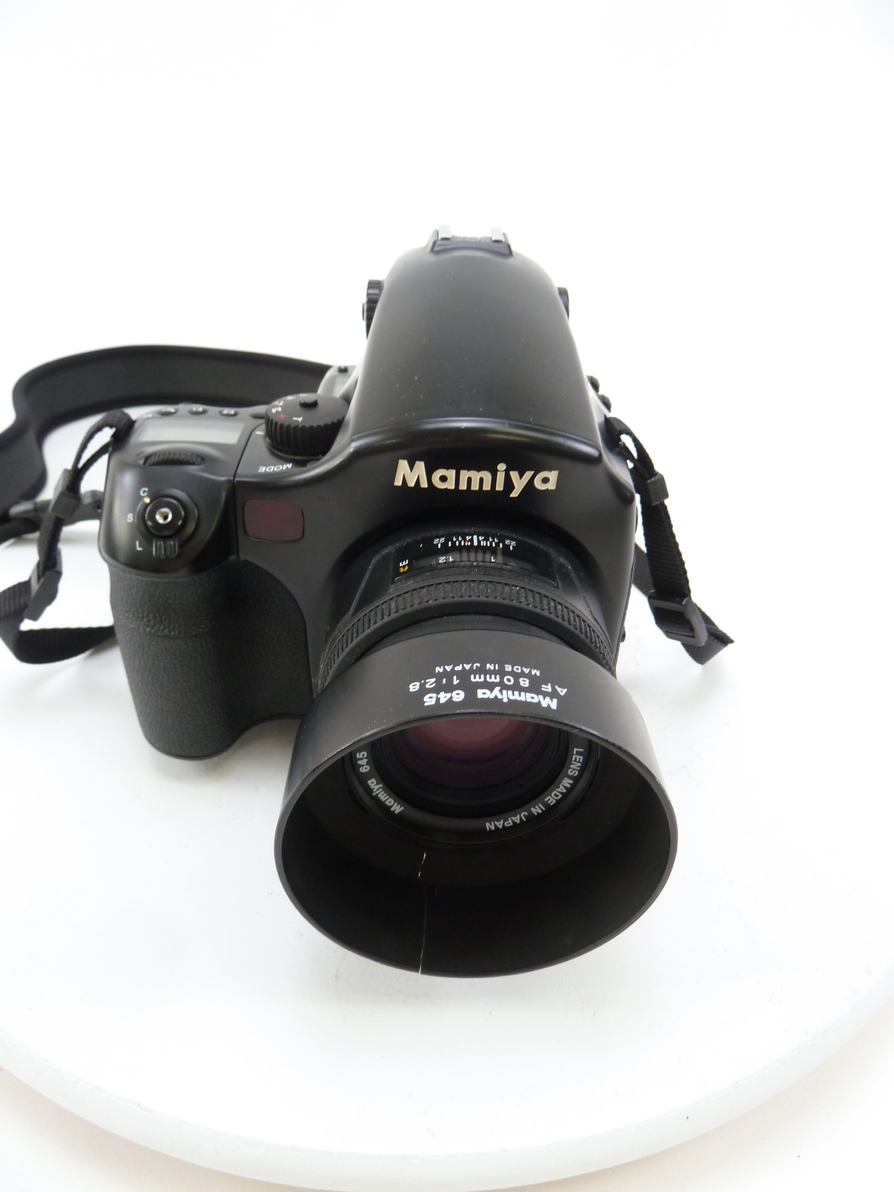 Mamiya 645 AF Camera Outfit with 80MM f2.8 Lens and 120/220 Film Back