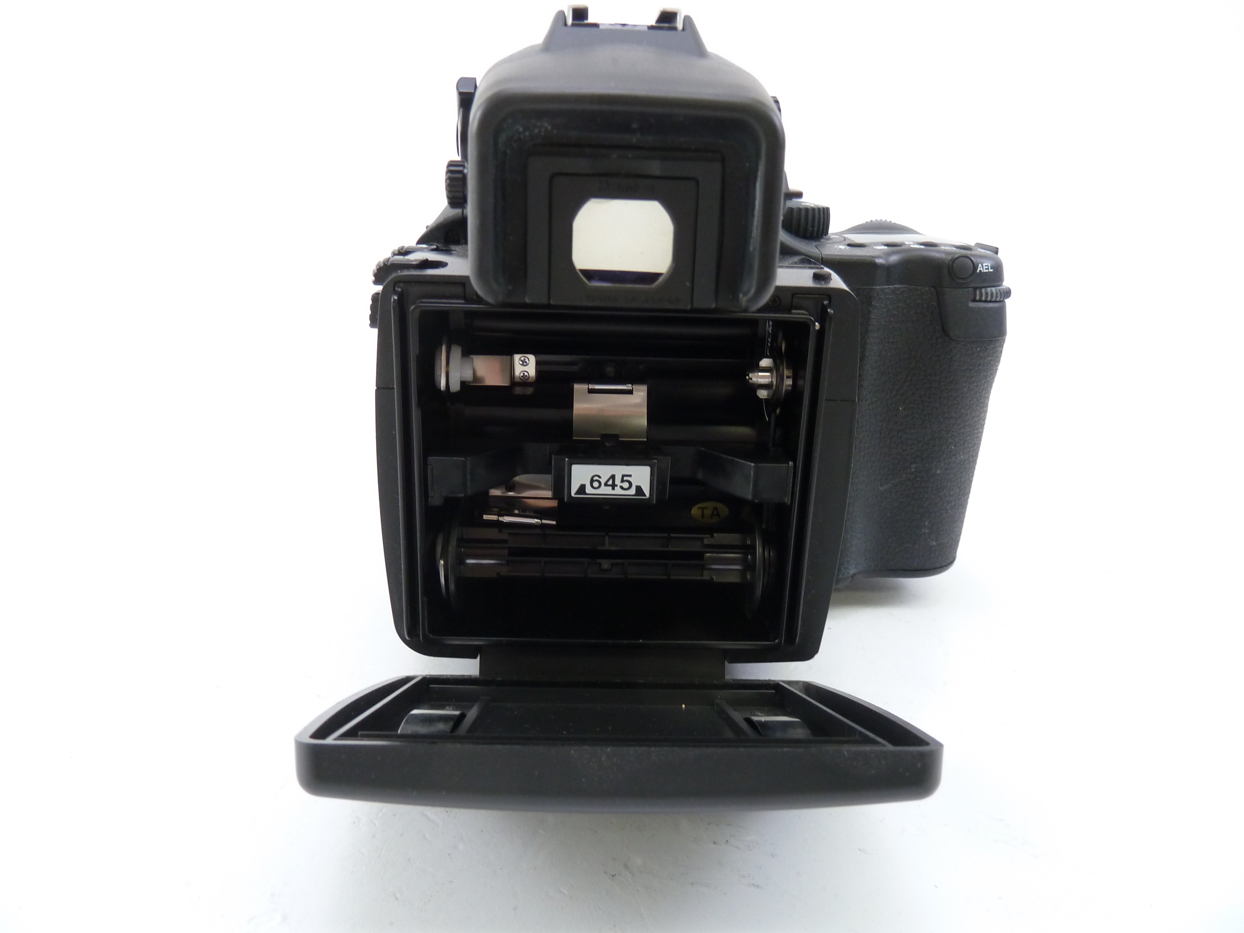 Mamiya 645 AFD II Complete Kit with 80MM F2.8 Lens and 120/220 Film Back