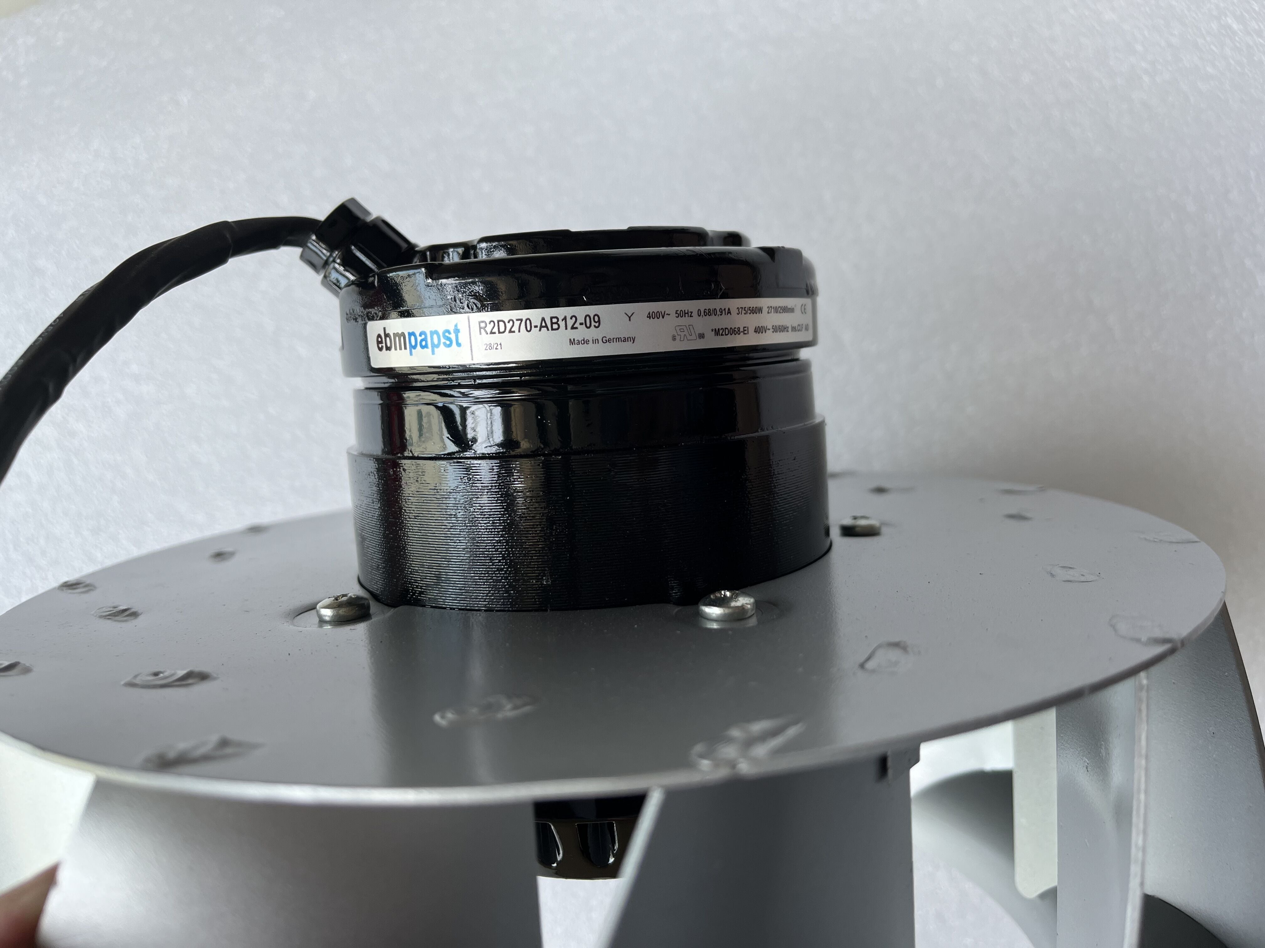 R2D270-AB12-09 ebm papst centrifugal fan