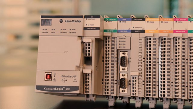 Allen-Bradley CompactLogix 5380 Industrial Ethernet Programmable Controller Family