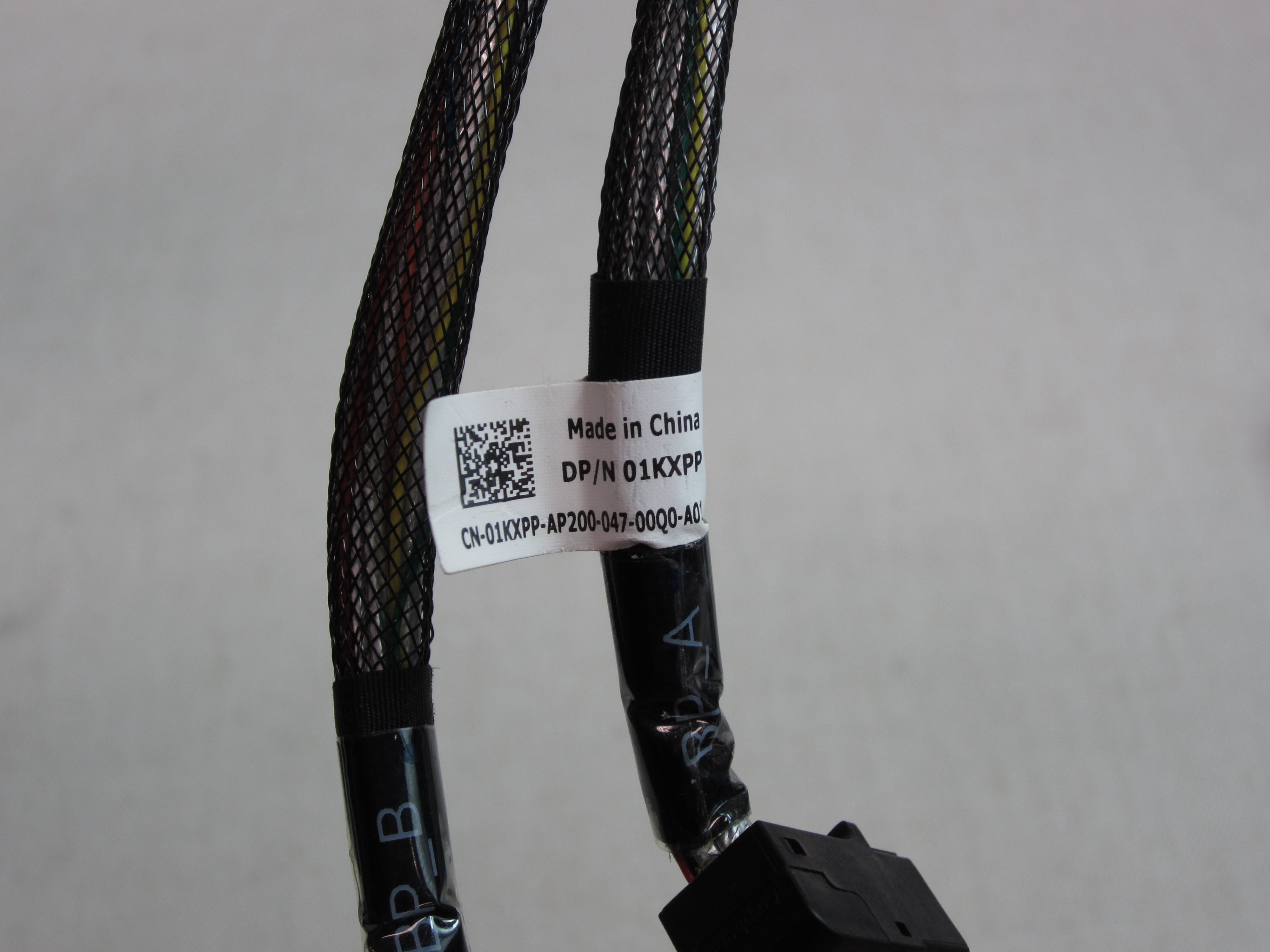 Dell 1KXPP Mini SAS to PCIe PERC RAID Cable for PowerEdge T440 16x 2.5"