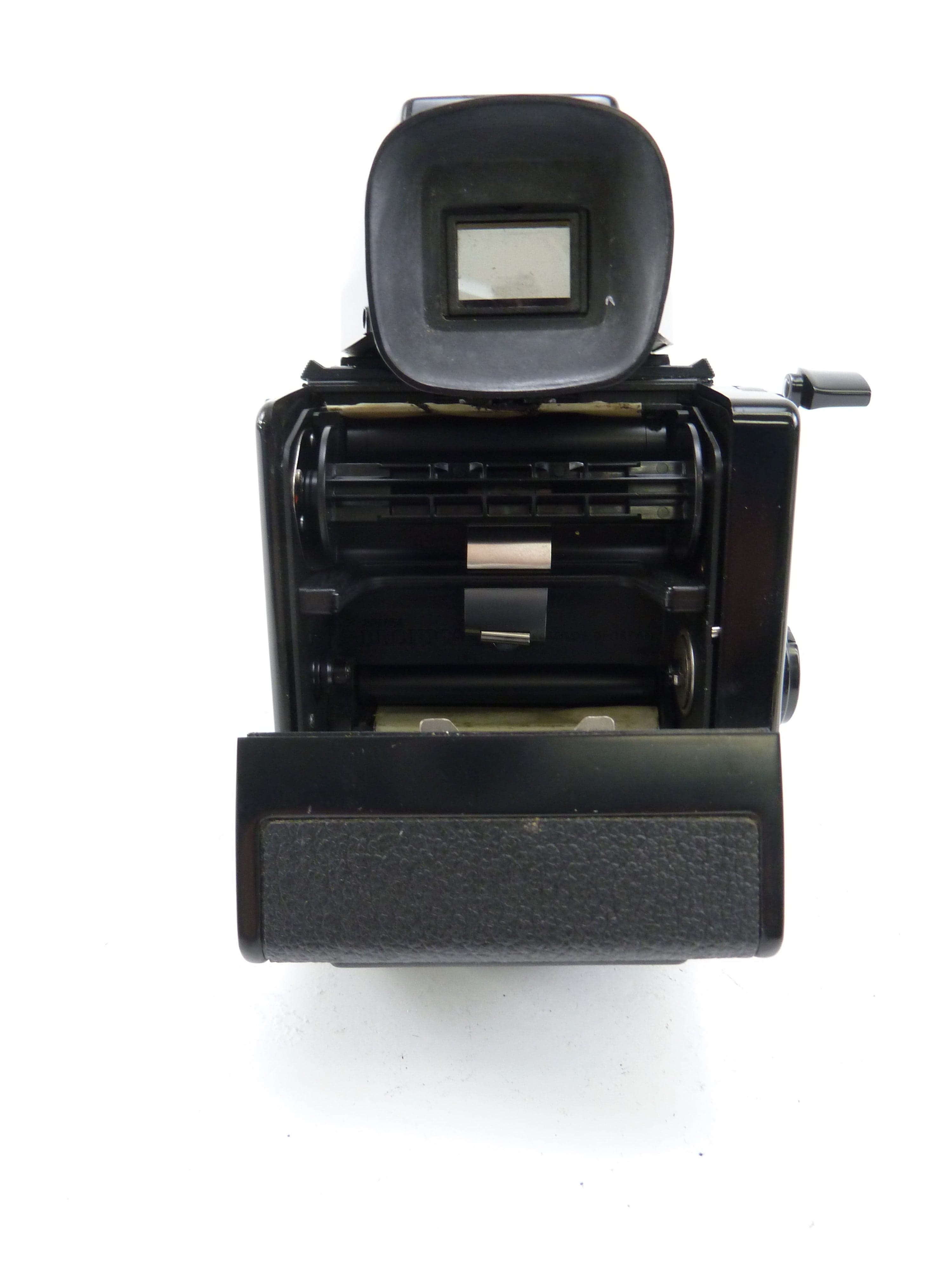 Bronica ETRS Kit with 75MM F2.8 Lens, 120 Back, and Prism Finder
