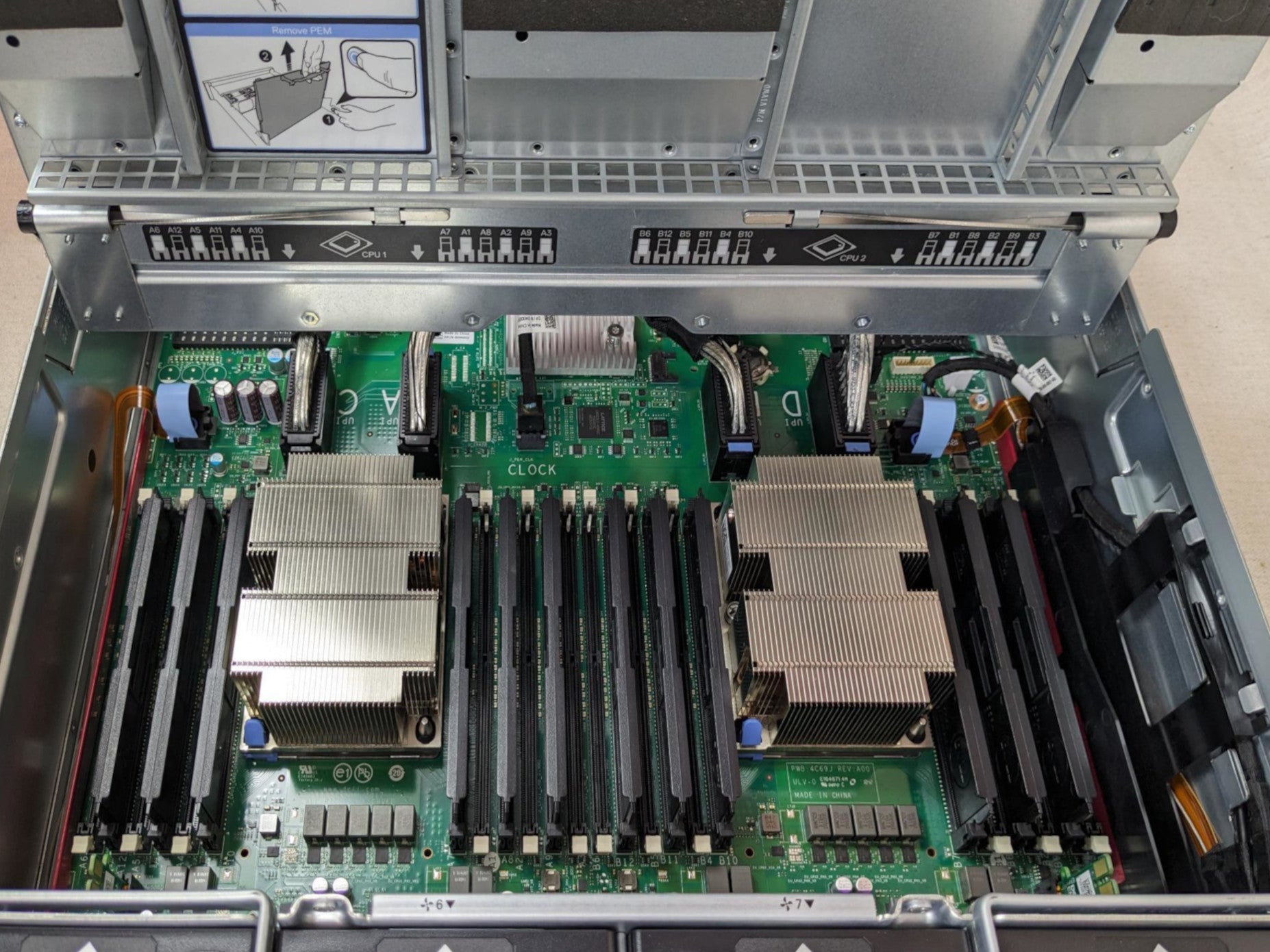 Dell PowerEdge R940 3U Barebone CTO Server - 4x Heatsink, Risers, Fans, 2x 1600W