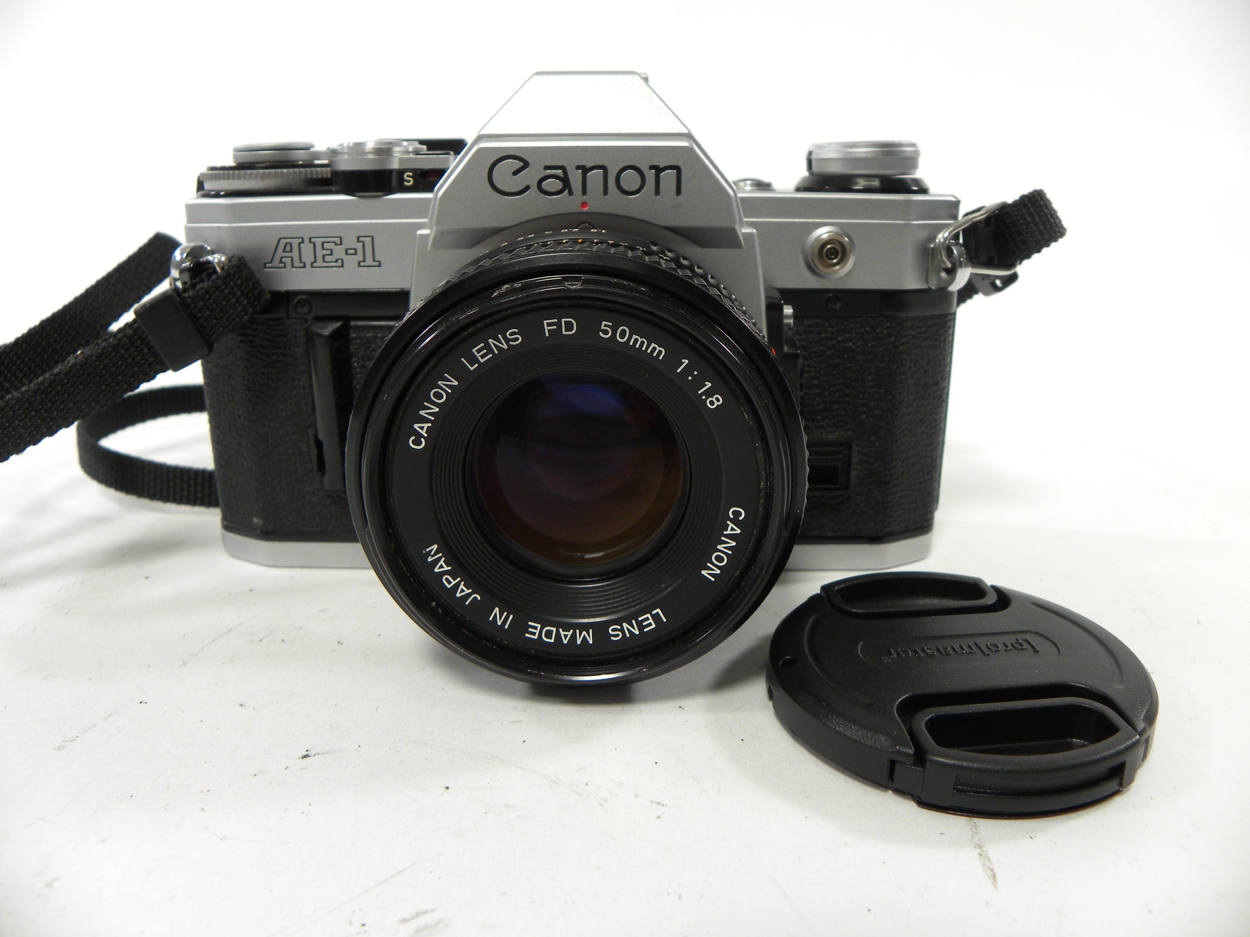 Canon AE-1 35mm SLR w/FD 50mm f1.8