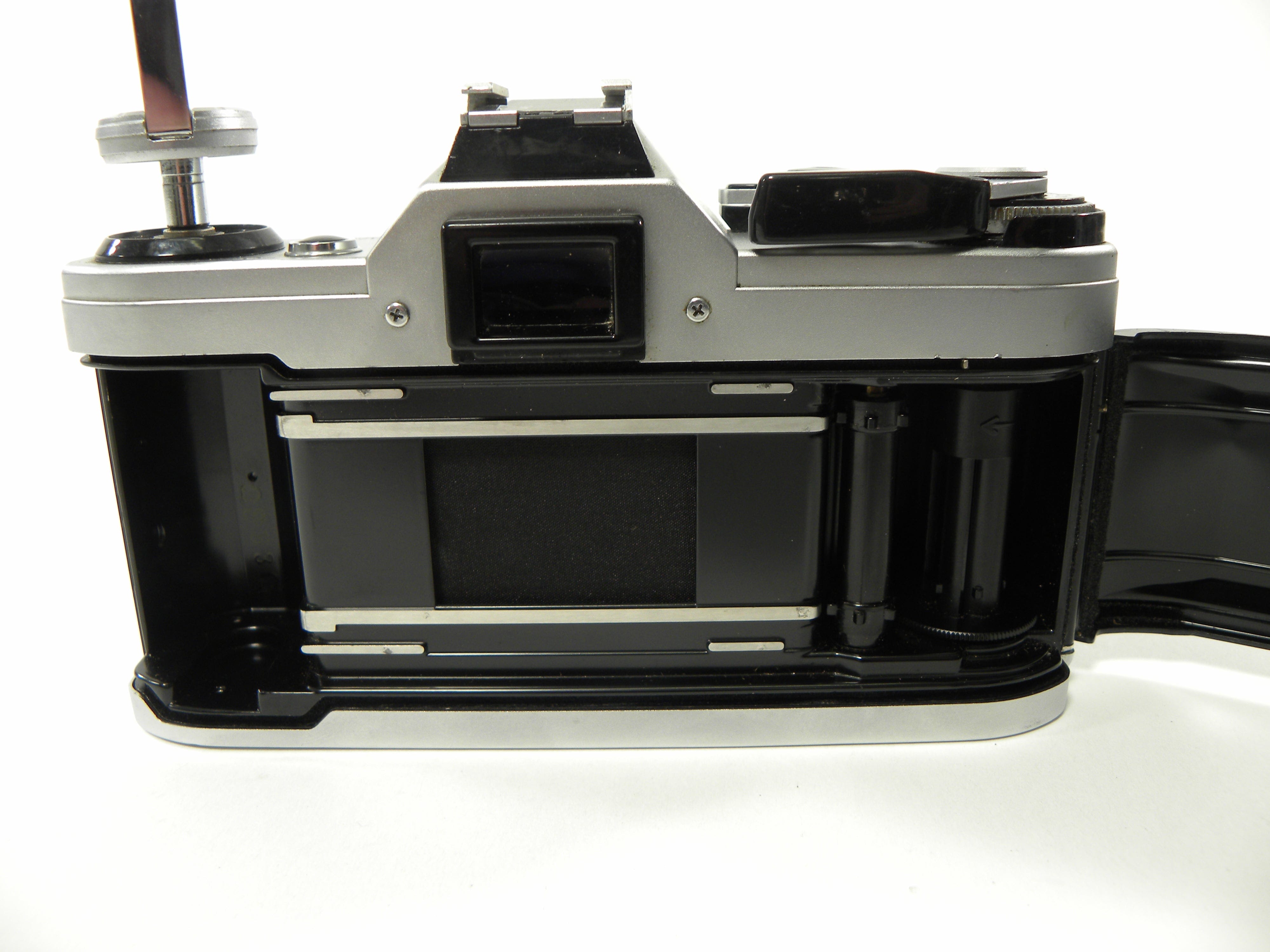 Canon AE-1 35mm SLR w/FD Zoom 35-70mm f3.5-4.5