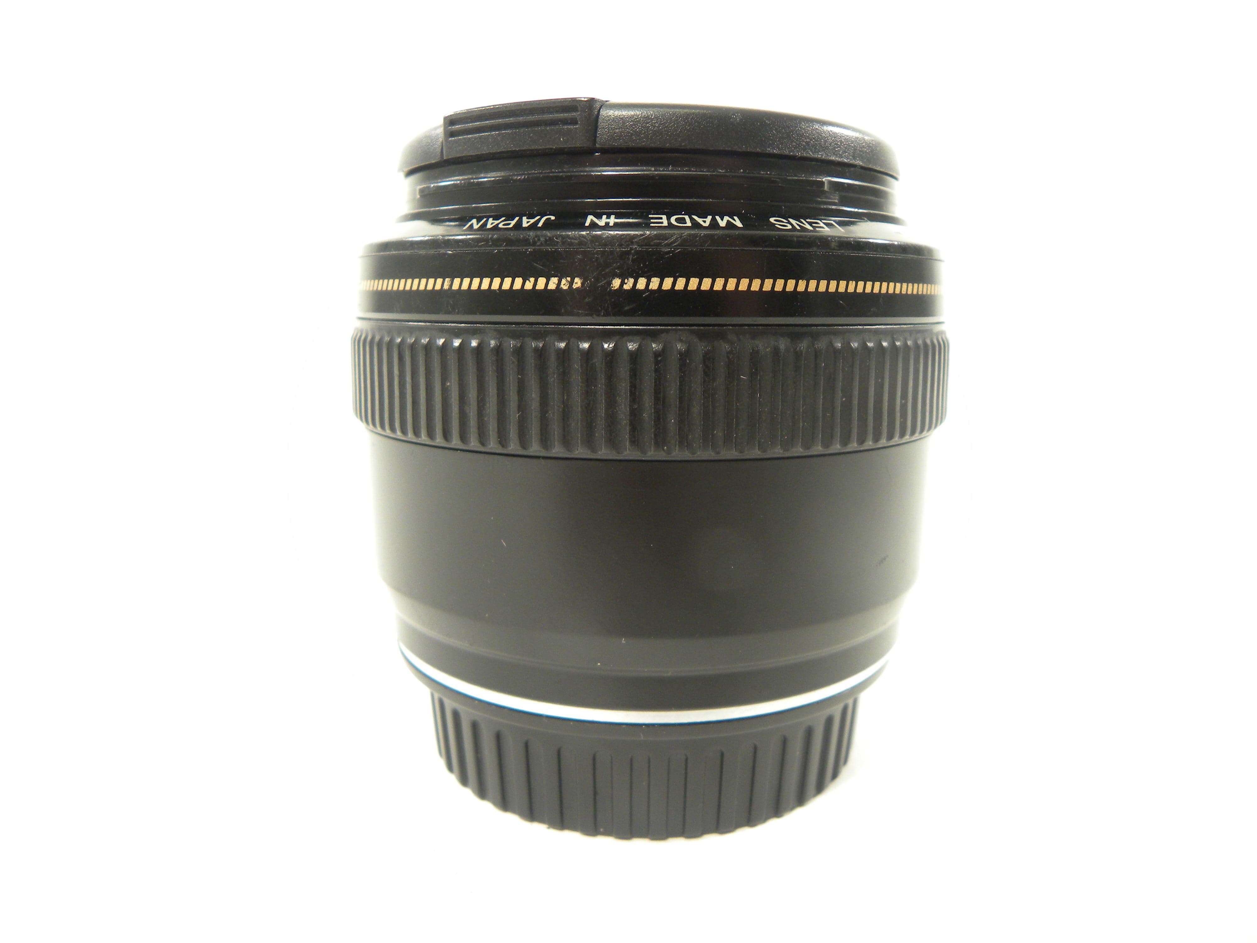 Canon EF 28mm f1.8 USM
