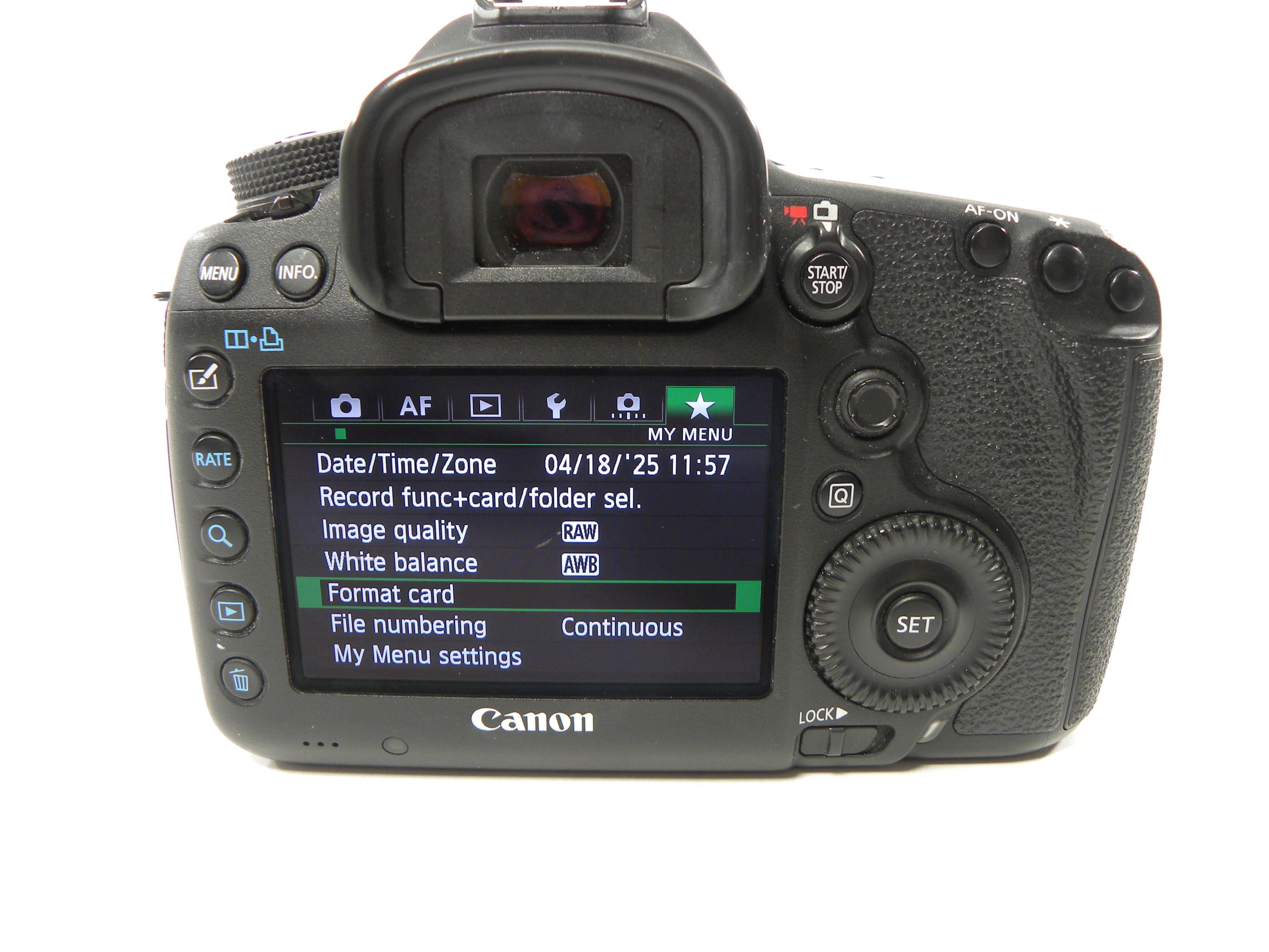 Canon EOS 5D Mark III 22.3mp Digital SLR Body Only  Shutter Ct. 143,638