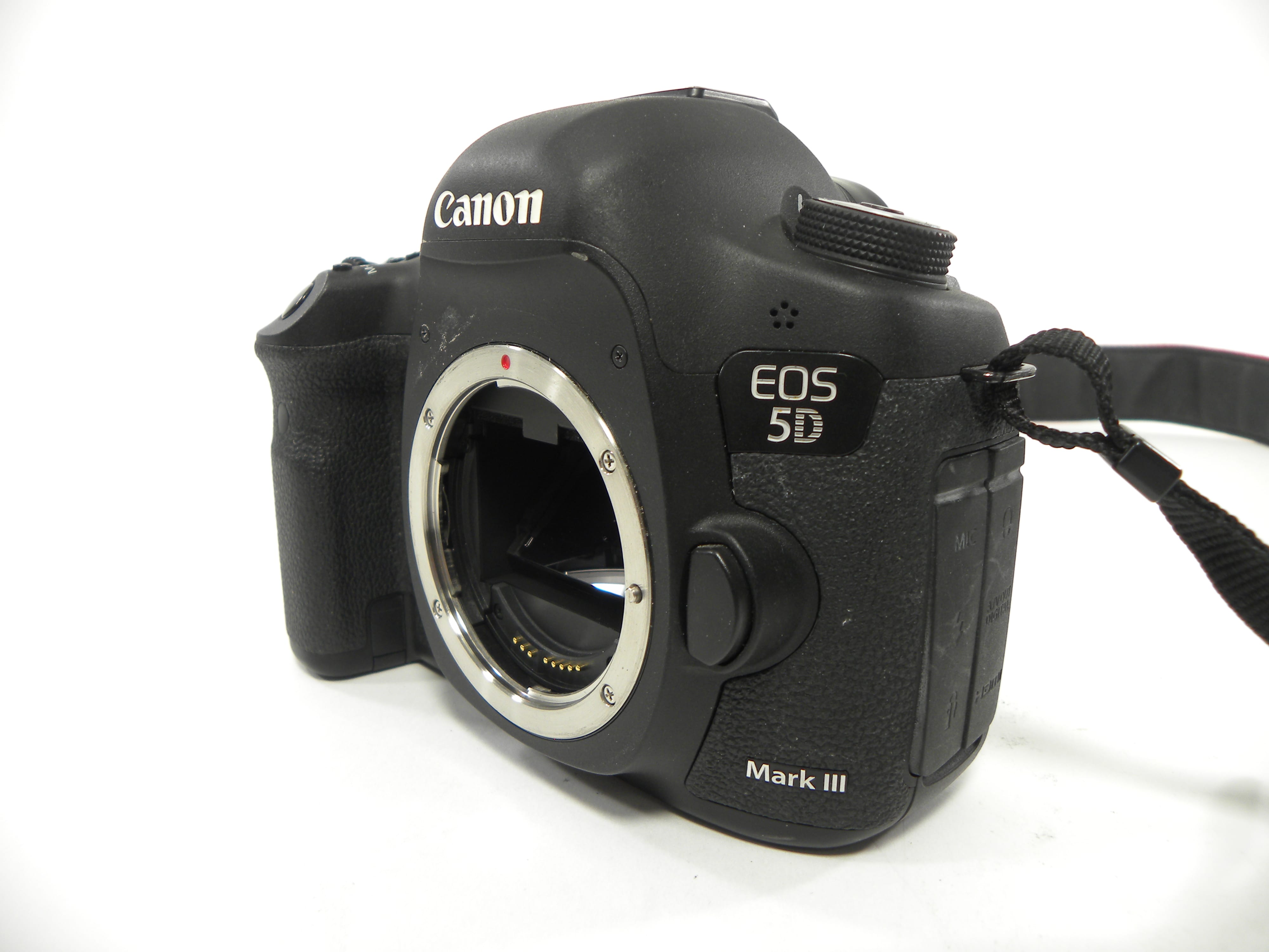 Canon EOS 5D Mark III 22.3mp Digital SLR Body Only Shutter Ct. 17,333