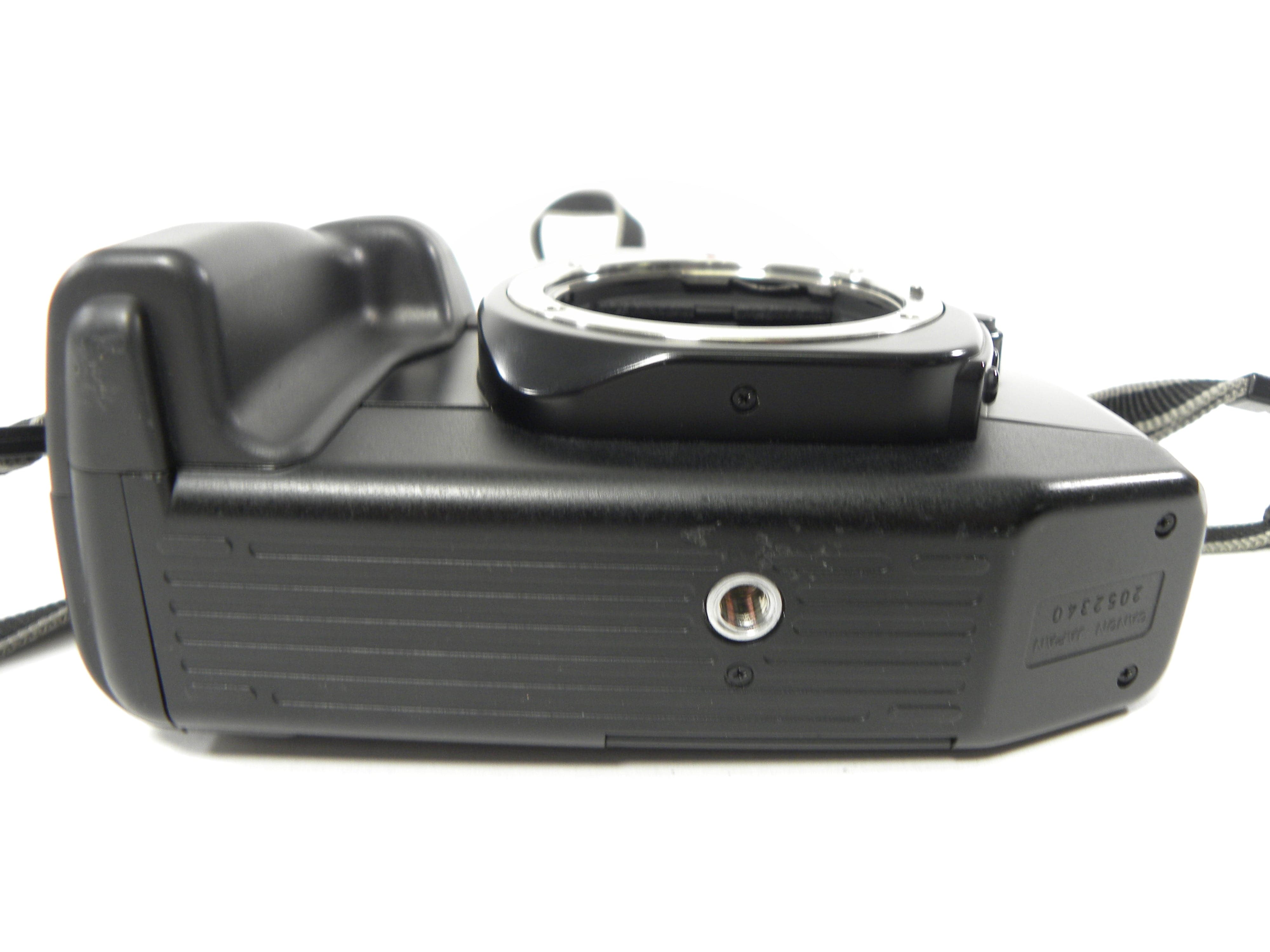 Canon EOS 650 35mm SLR Camera Body Only