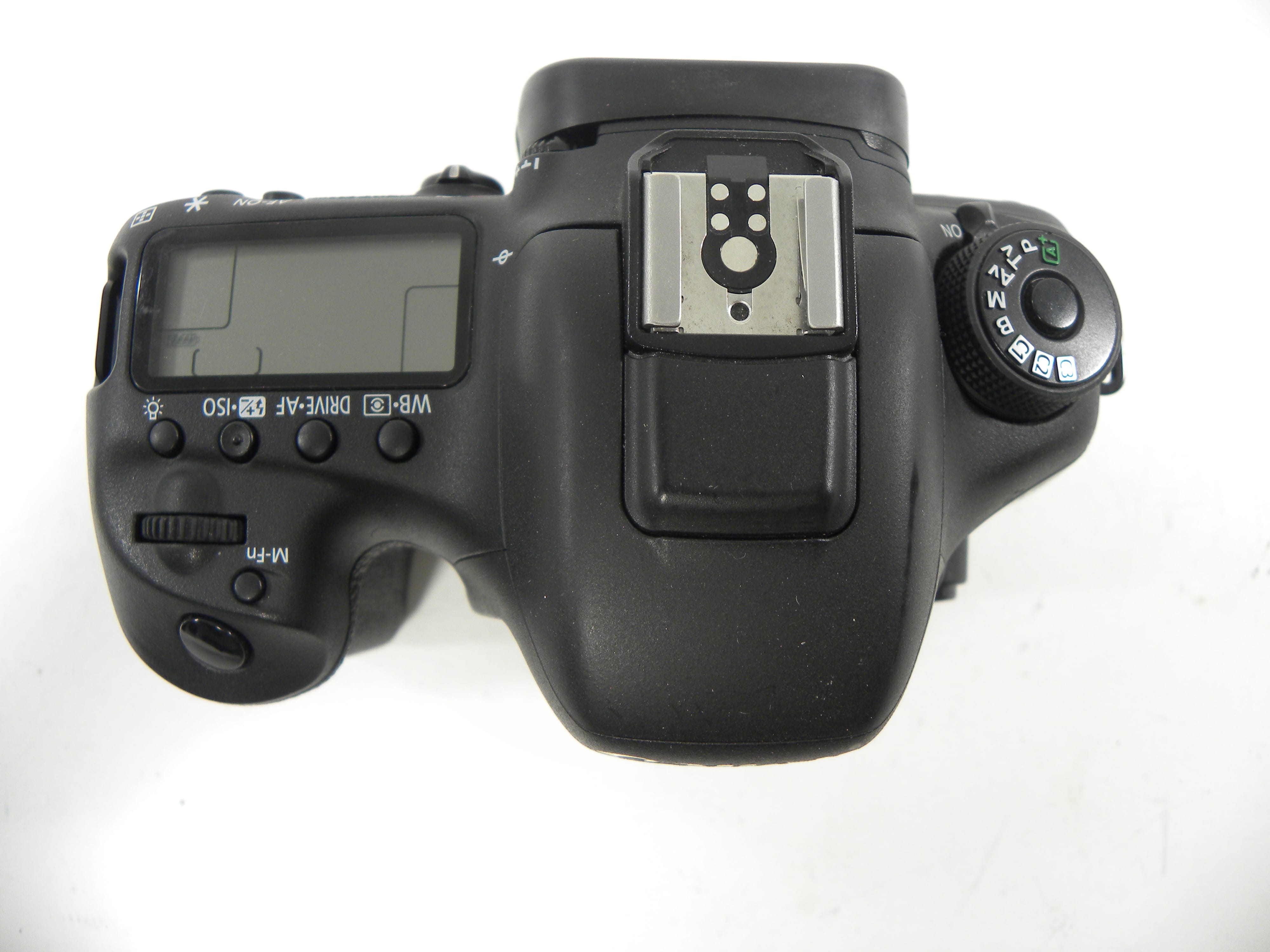 Canon EOS 7D Mark II 20.2mp Digital SLR Body Only Shutter Ct. 11,190