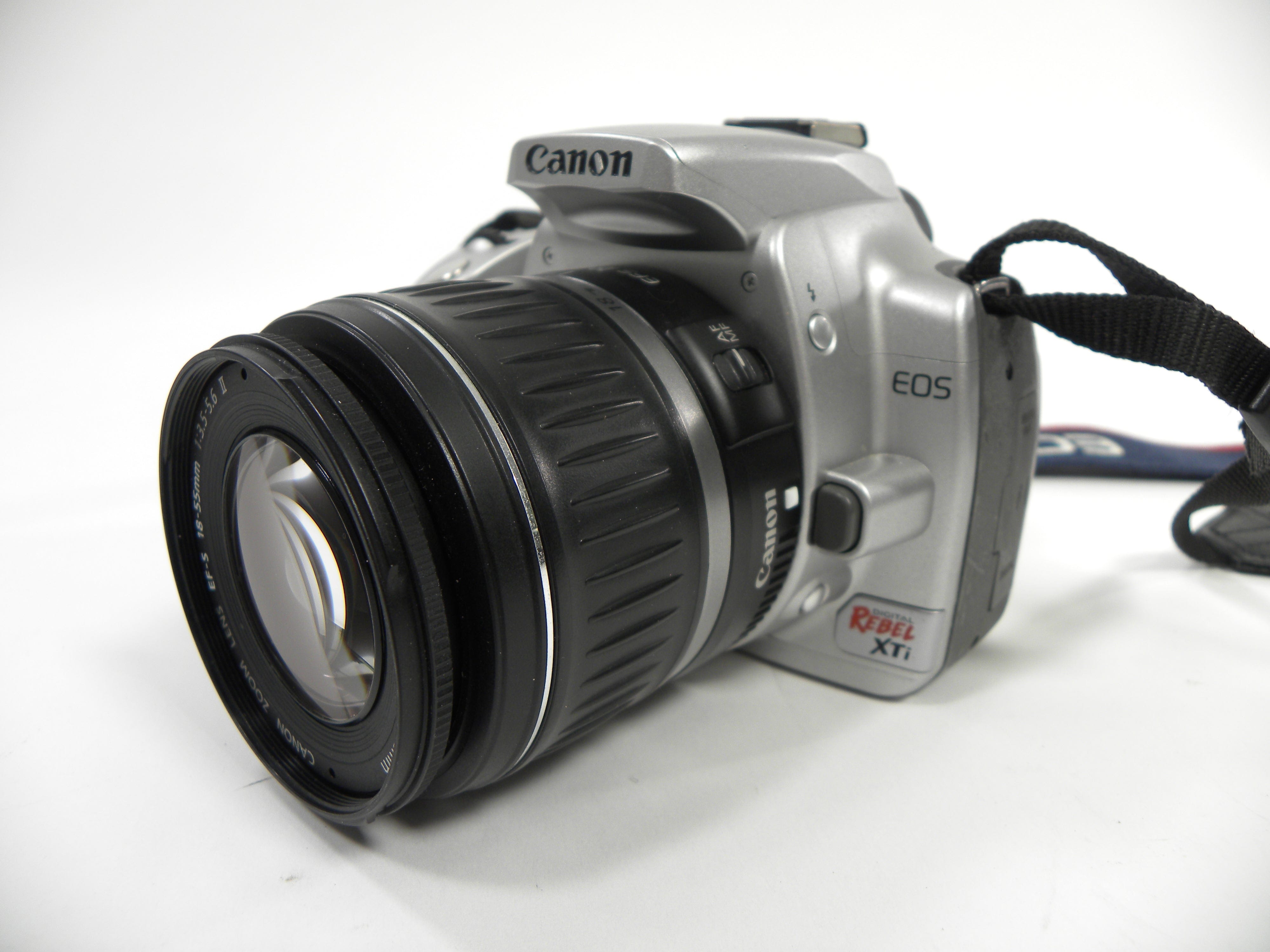 Canon EOS Digital Rebel XTi 10mp camera w/EF-S 18-55 f3.5-5.6 II