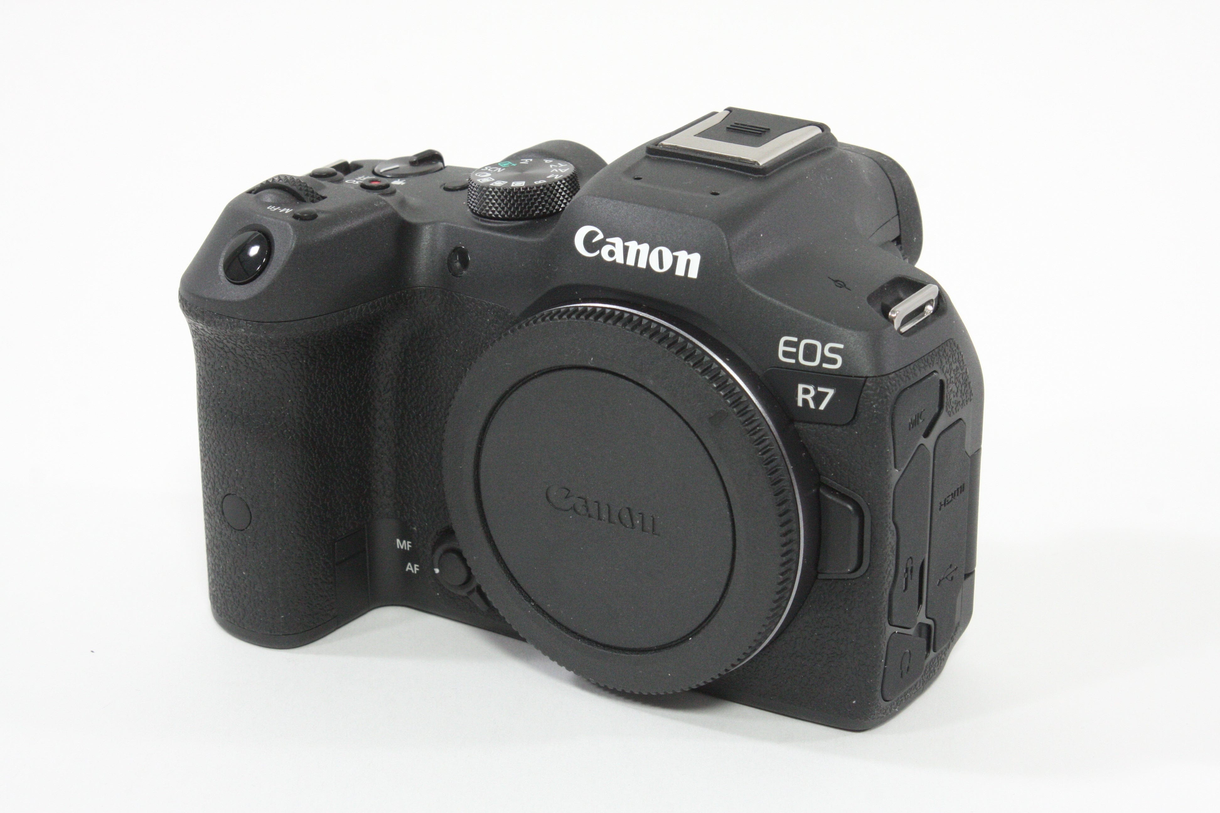 Canon EOS R7 Body Only  - Shutter count less than 1000
