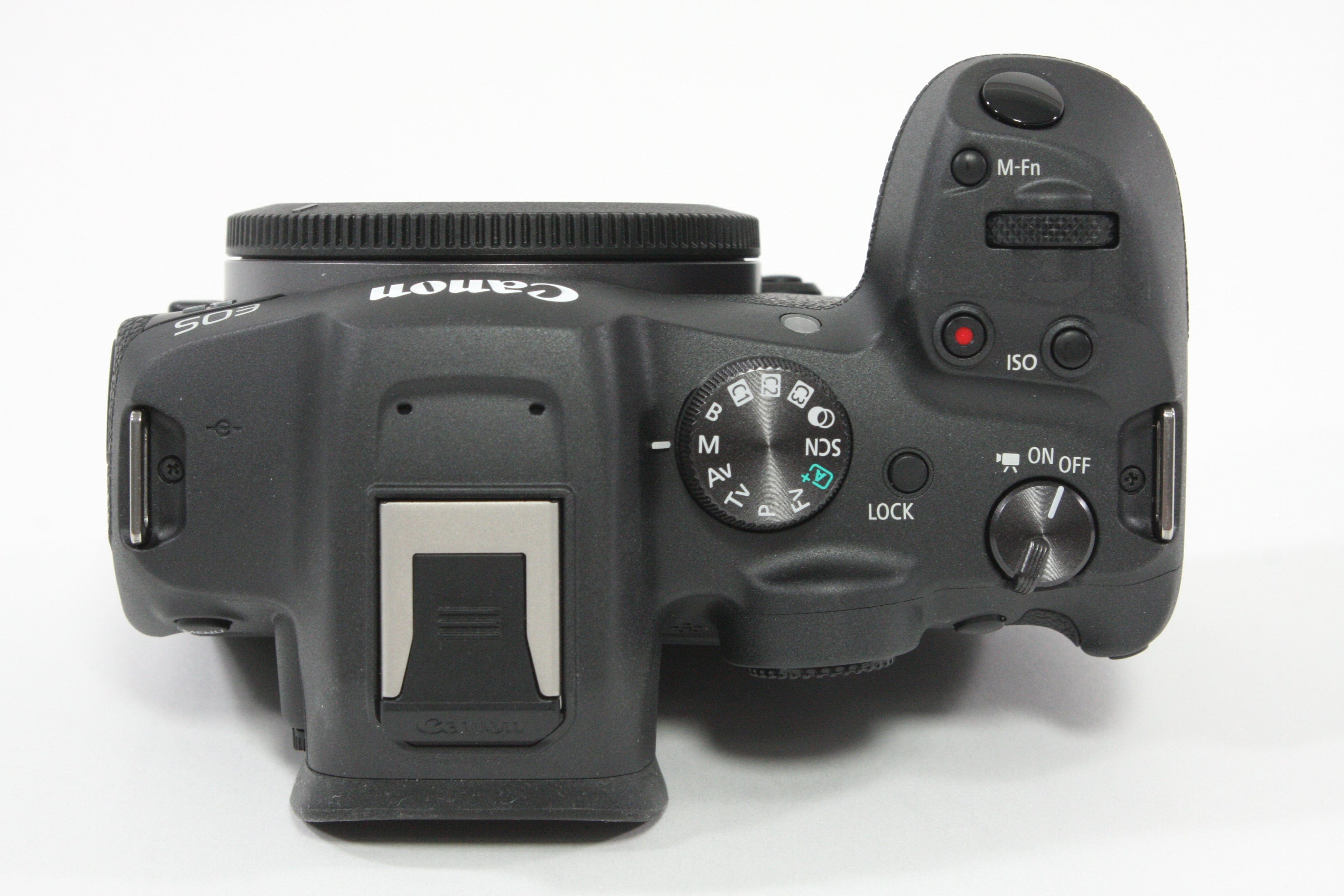 Canon EOS R7 Body Only  - Shutter count less than 1000