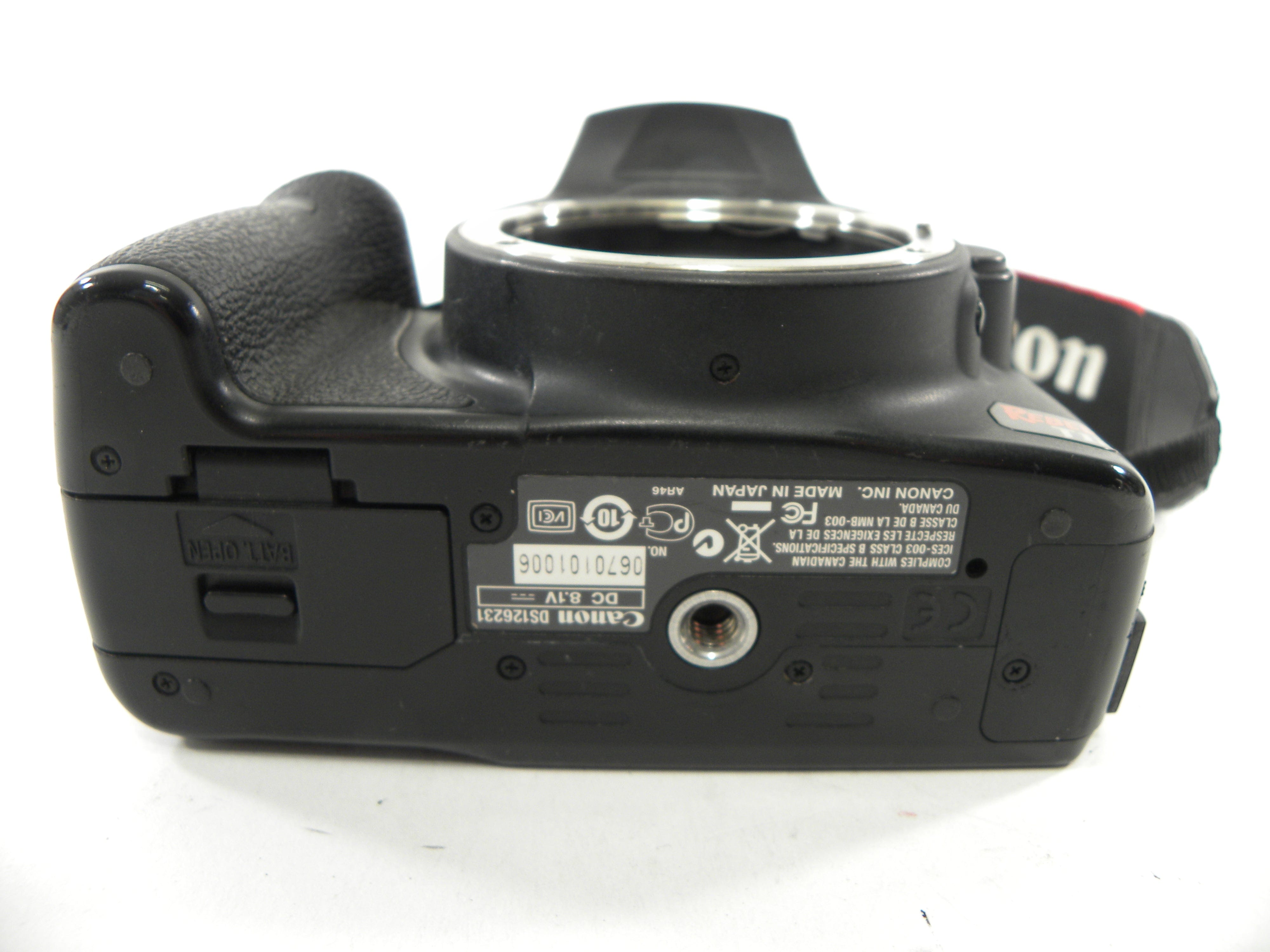 Canon EOS Rebel T1i 15.1mp Digital SLR Body Only Shutter Ct. 16,416