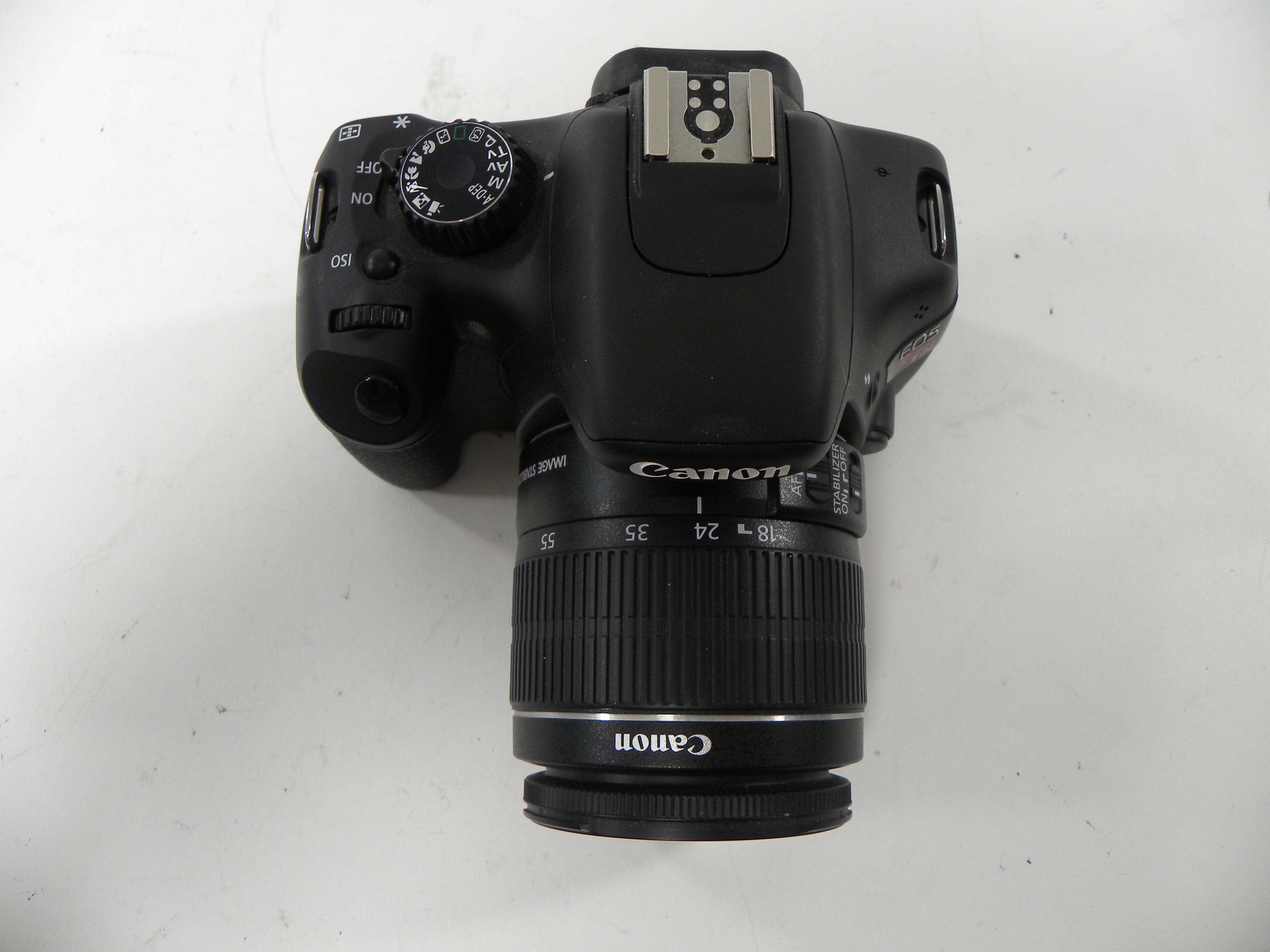 Canon EOS Rebel T2i 18mp Digital SLR w/EF-S 18-55 IS II shutter ct. 2,927