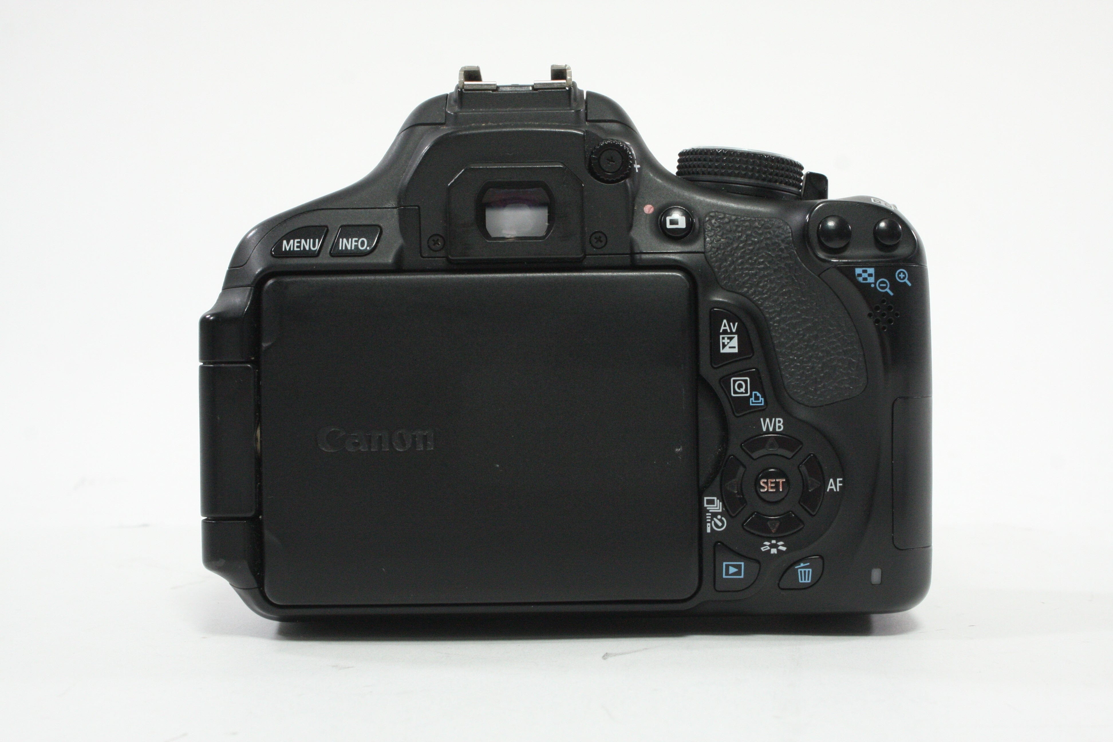Canon  EOS Rebel T3i DSLR Camera with 18-55mm f/3.5-5.6 IS II EF Lens with a Shutter Count of 35,026