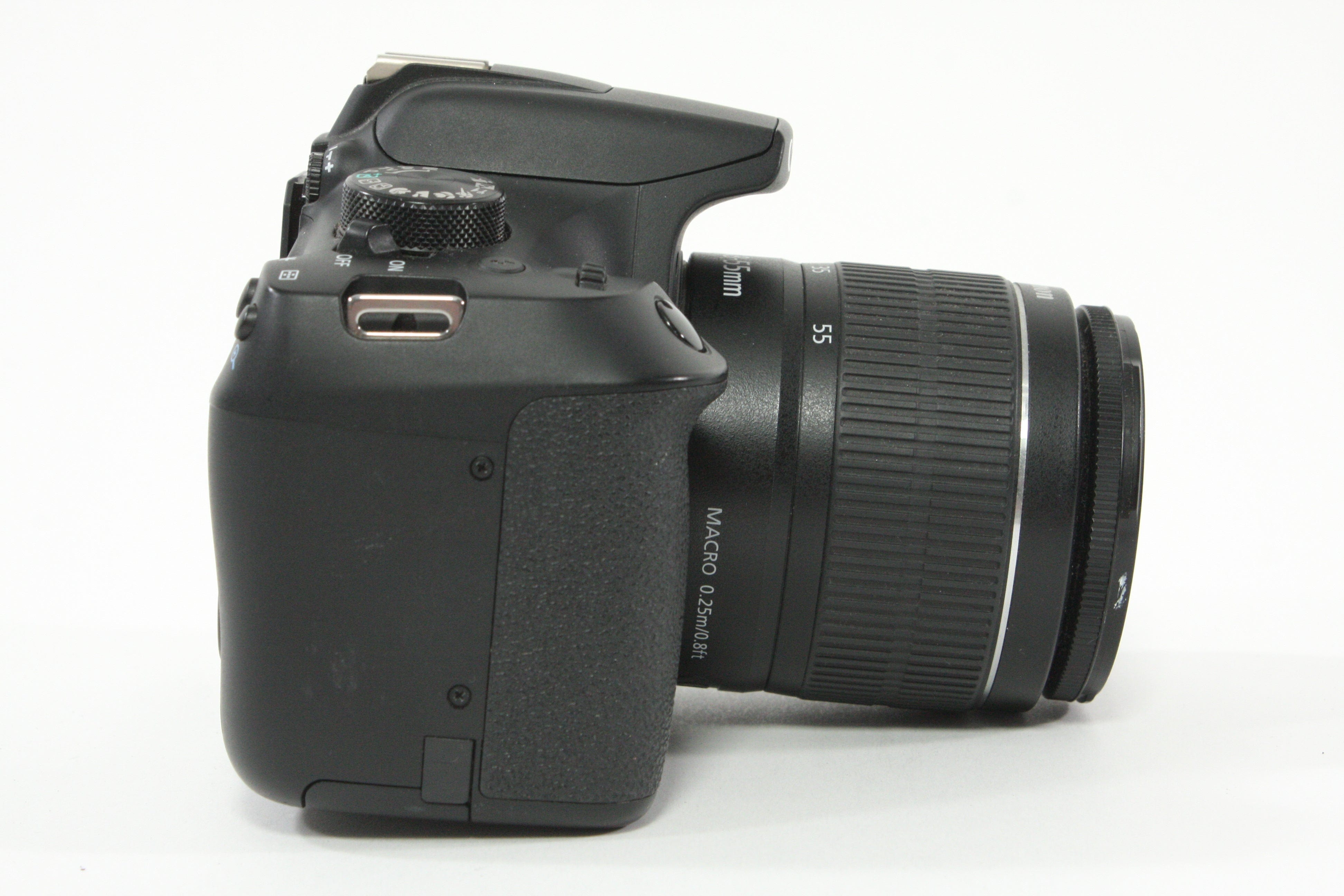 Canon EOS Rebel T6 (1300D) with 18-55mm f/3.5-5.6 III - Shutter Count 3502
