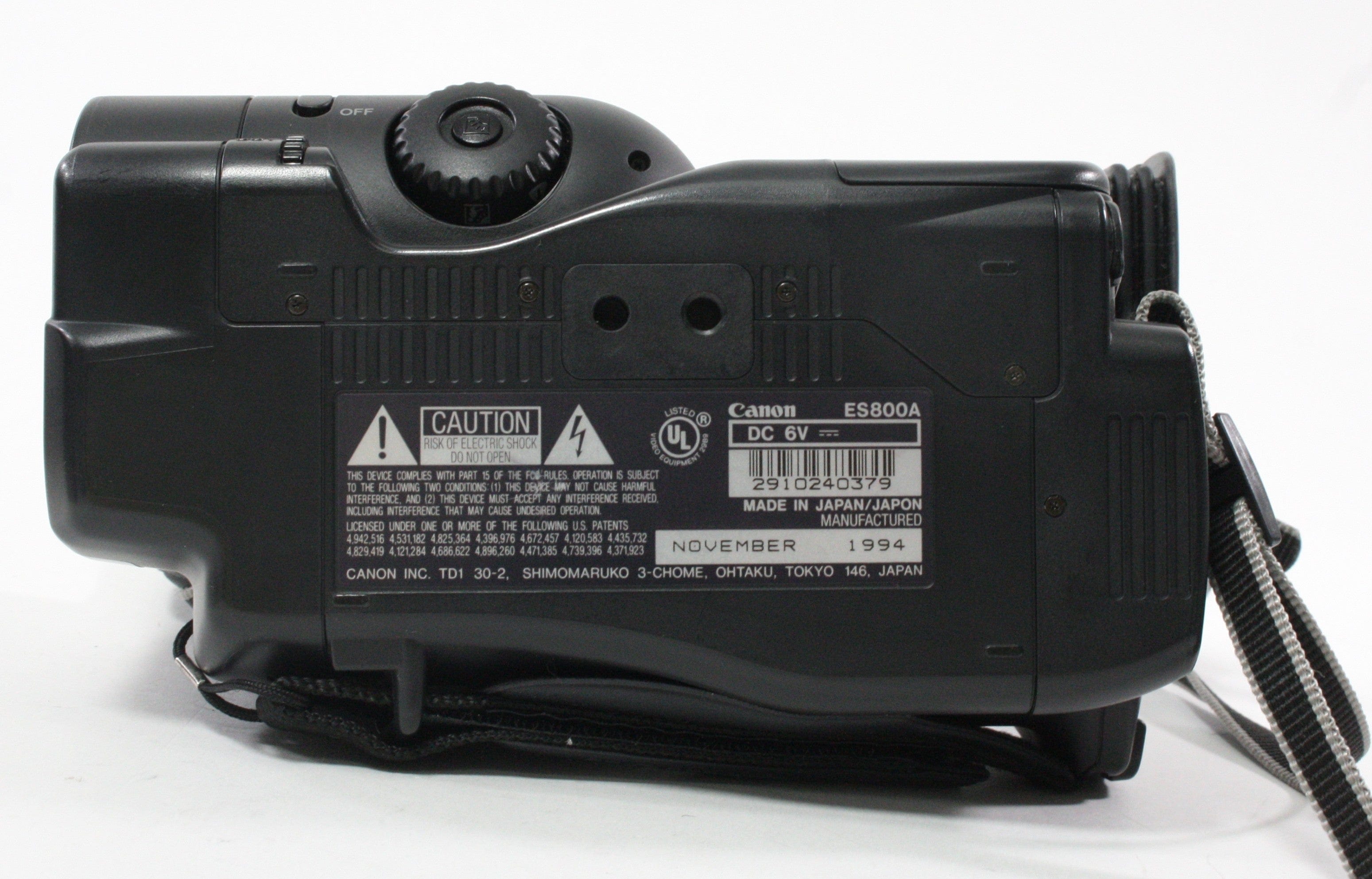 Canon ES800 8mm Camcorder with Accessories