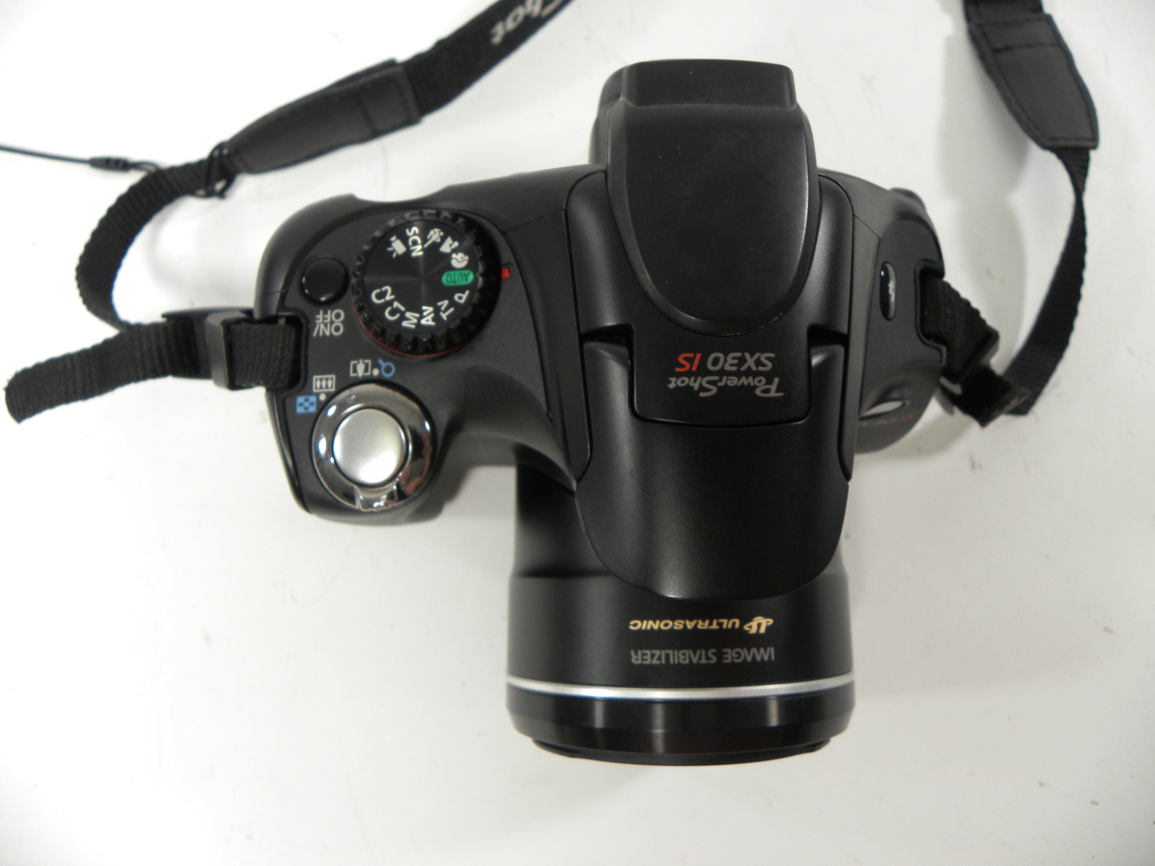 Canon Power Shot SX30IS 14.1mp Digital camera