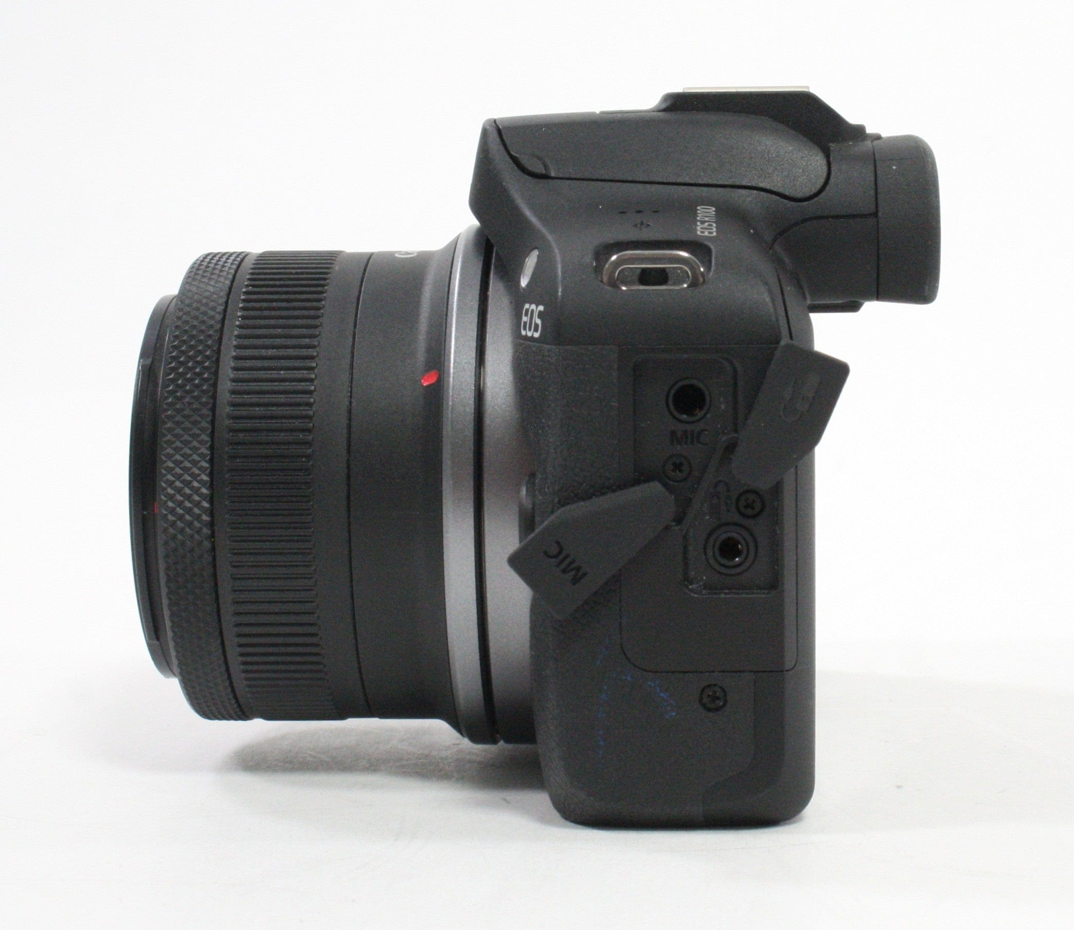 Canon R100 Mirrorless Digital Camera with 18-45mm f/4.5-5.6 IS STM Lens with Shutter Count (less than) 1,000