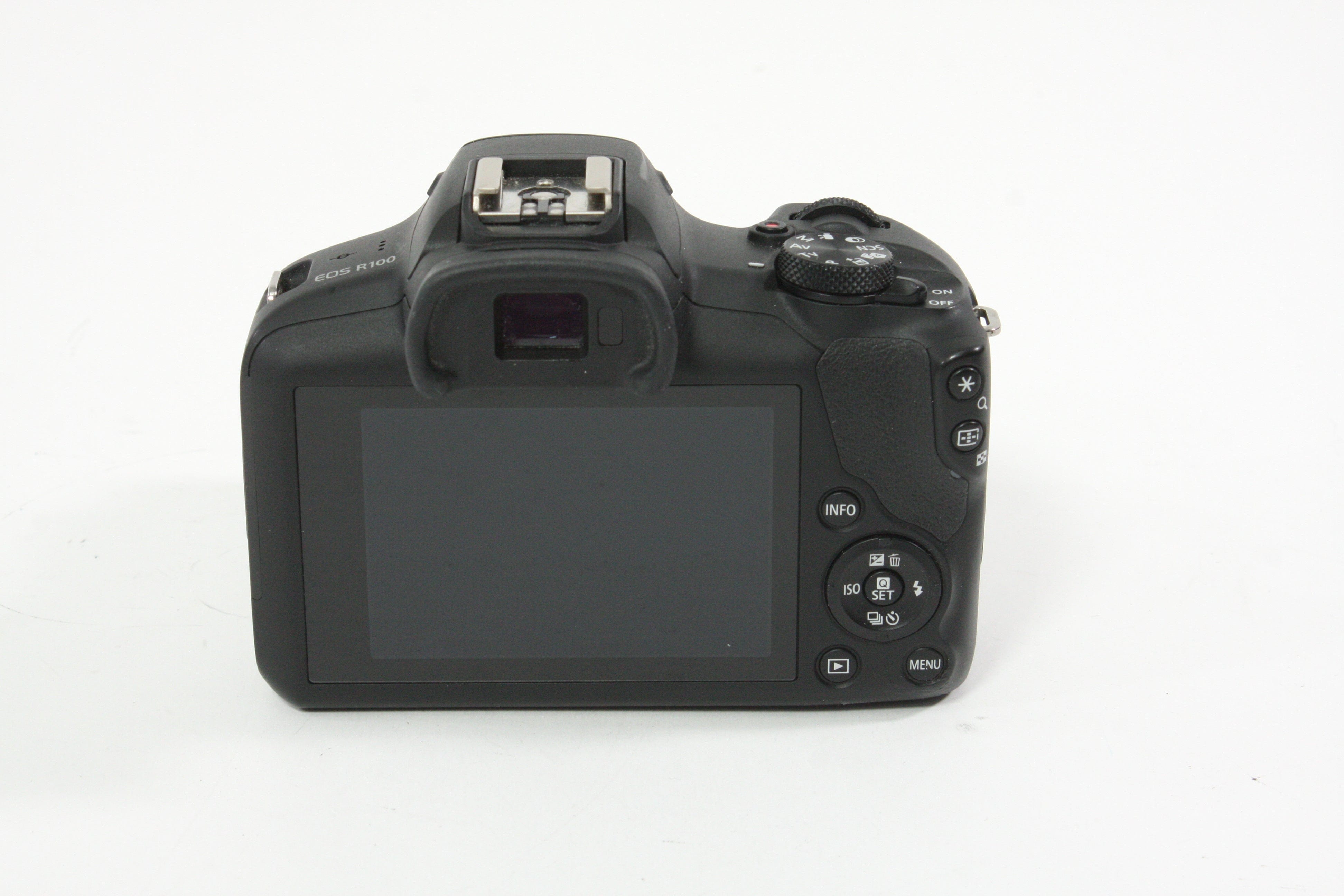 Canon R100 w/ 18-45mm - Shutter Count 23,000