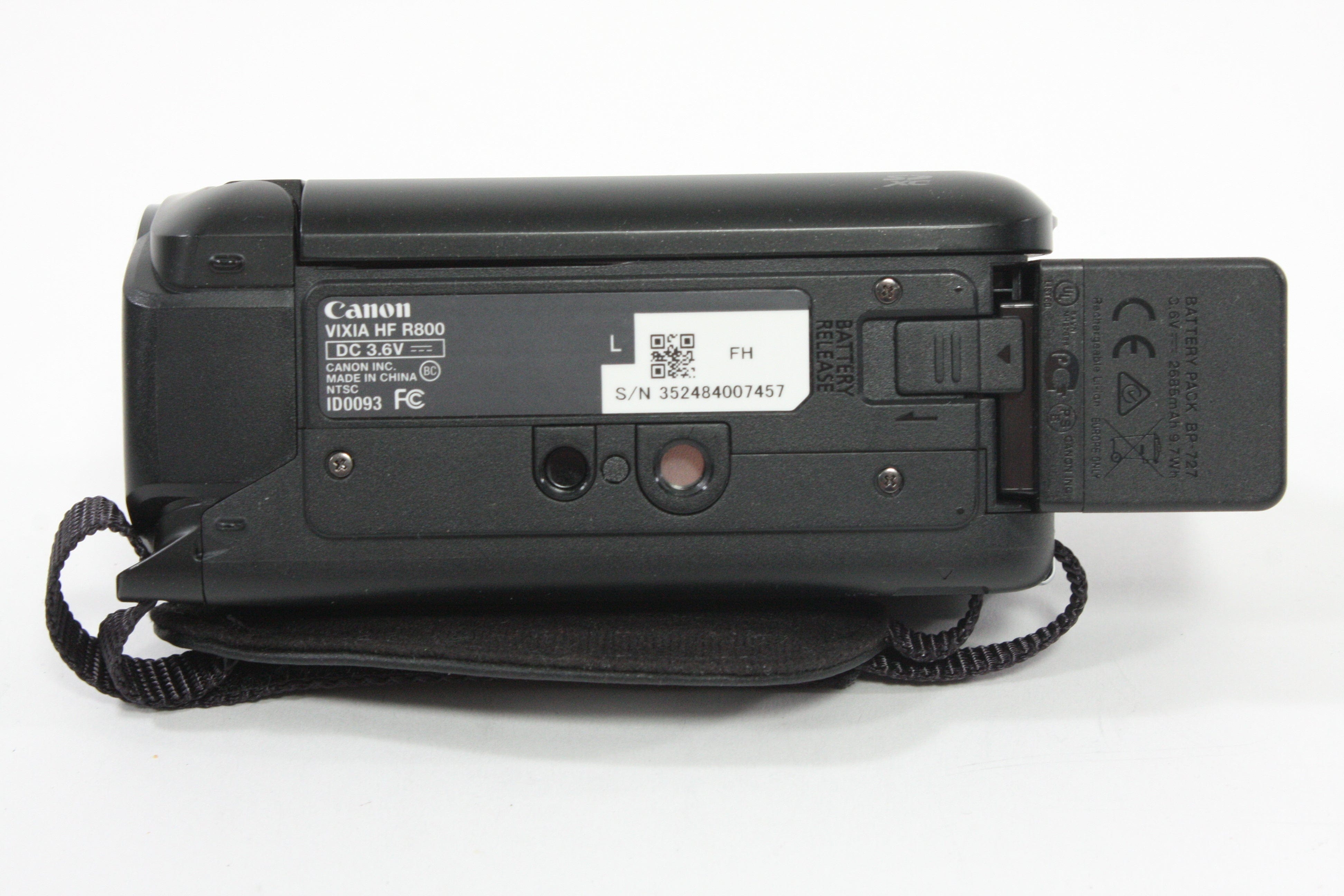 Canon Vixia HFR800 SD Camcorder