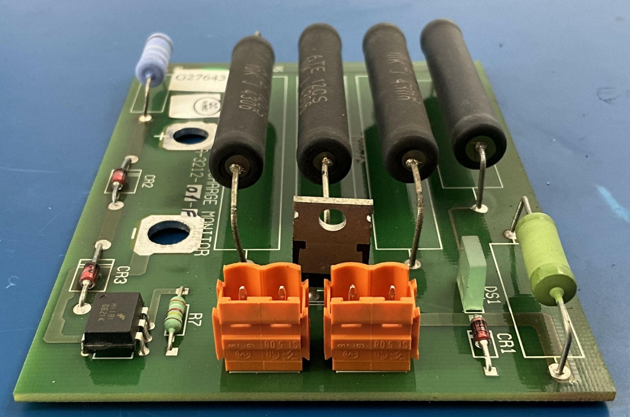 CHARGE/DISCHARGE MONITOR BOARD (A3212-01-F GE