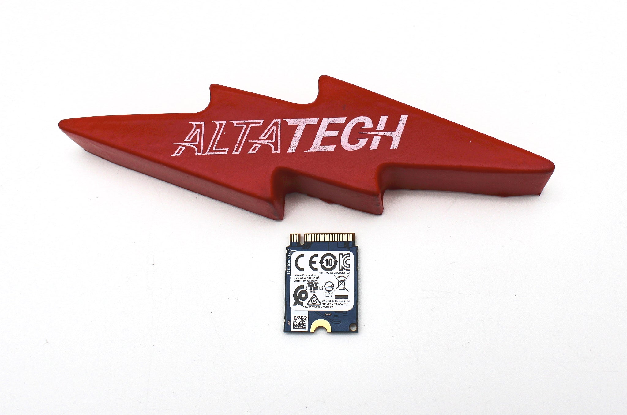 Dell 8C3CP 512GB SSD M.2 NVMe 30 Kioxia KGB40ZNS512G