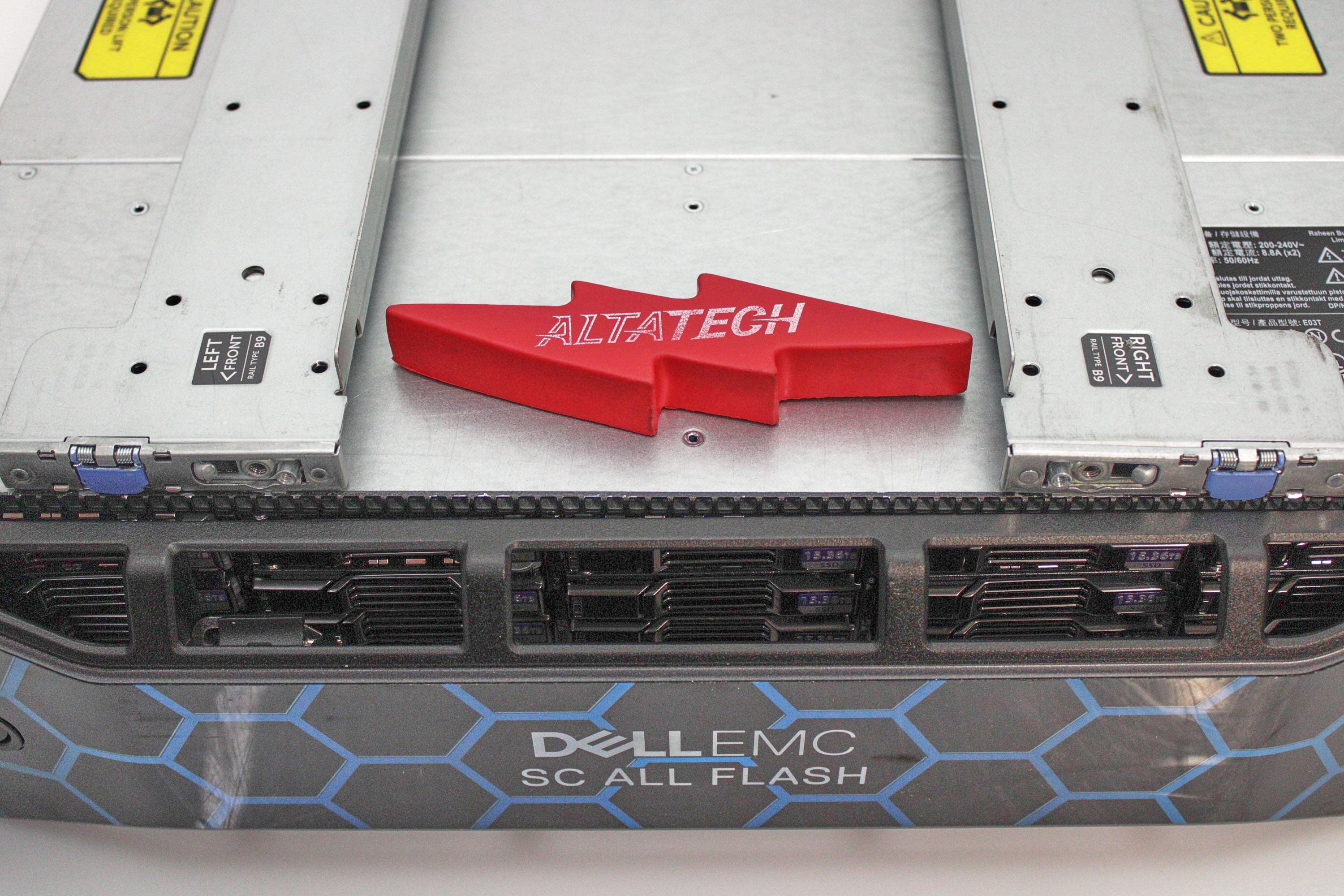 Dell SC5020F COMPELLENT SC5020F 15x15.36TB  STORAGE