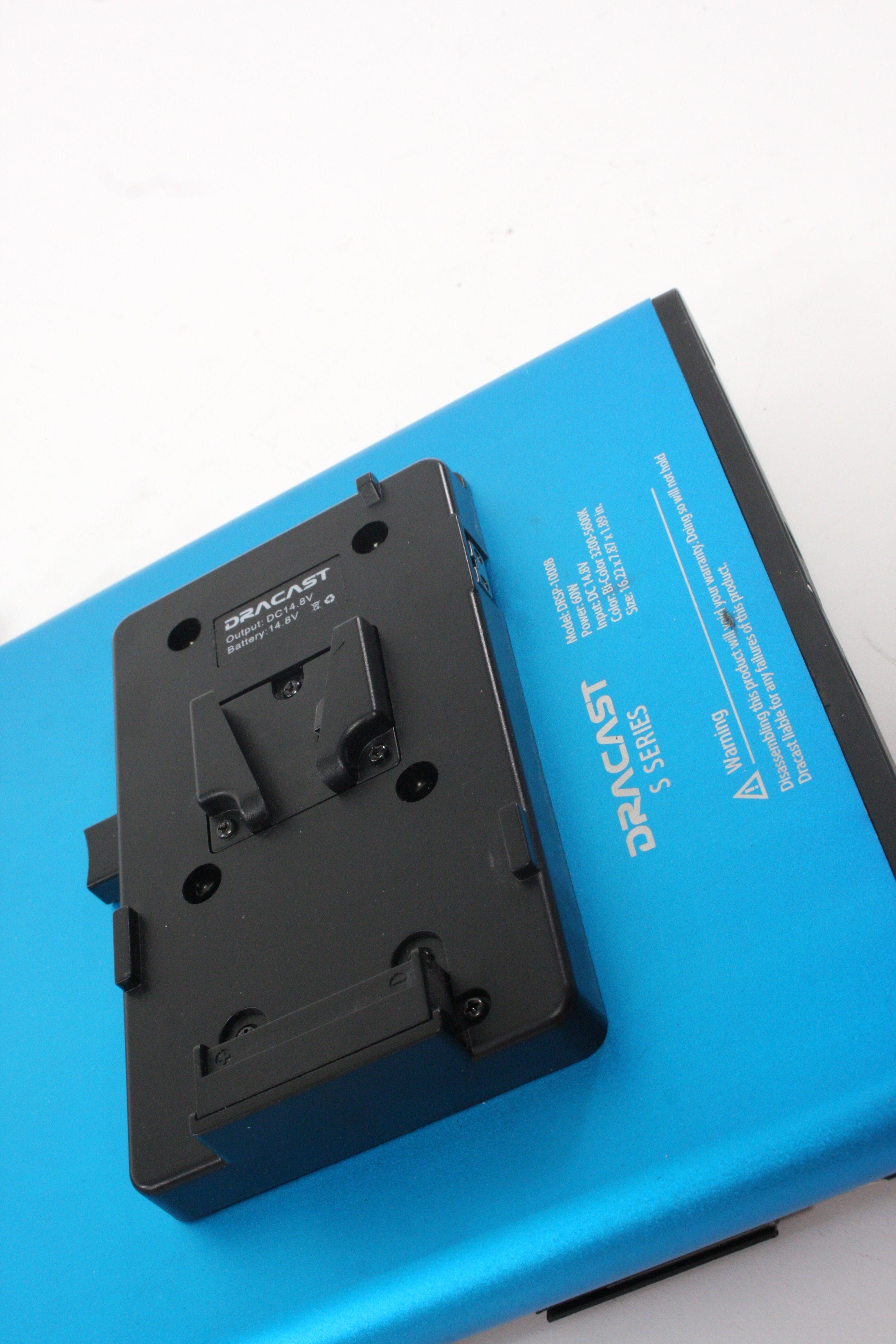 Dracast S Series Model DRSP-1000B Bi-Color 3200-5600 Light Panel with Case