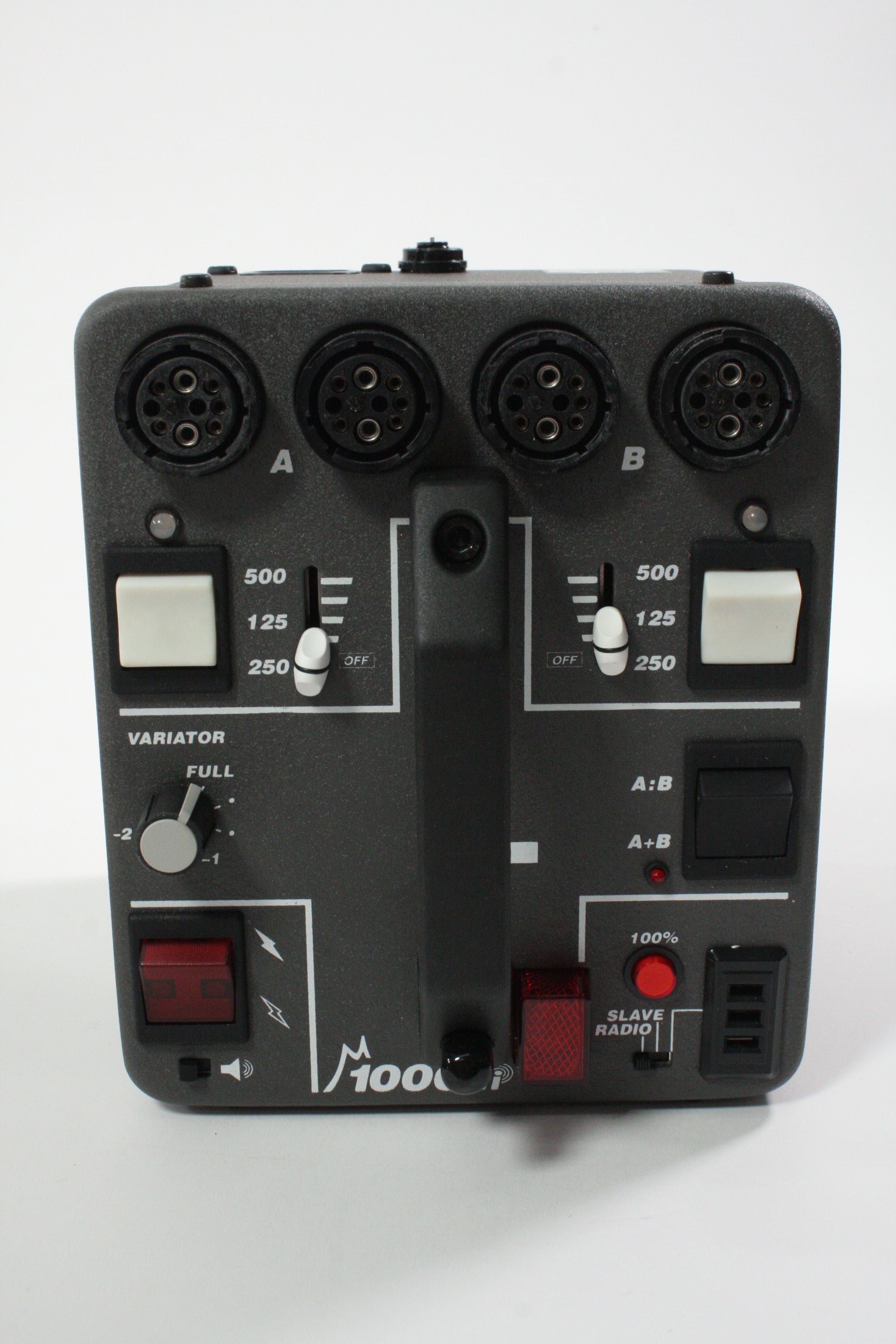 Dynalite 1000 - 2 Strobe Kit with Stands and Umbrellas
