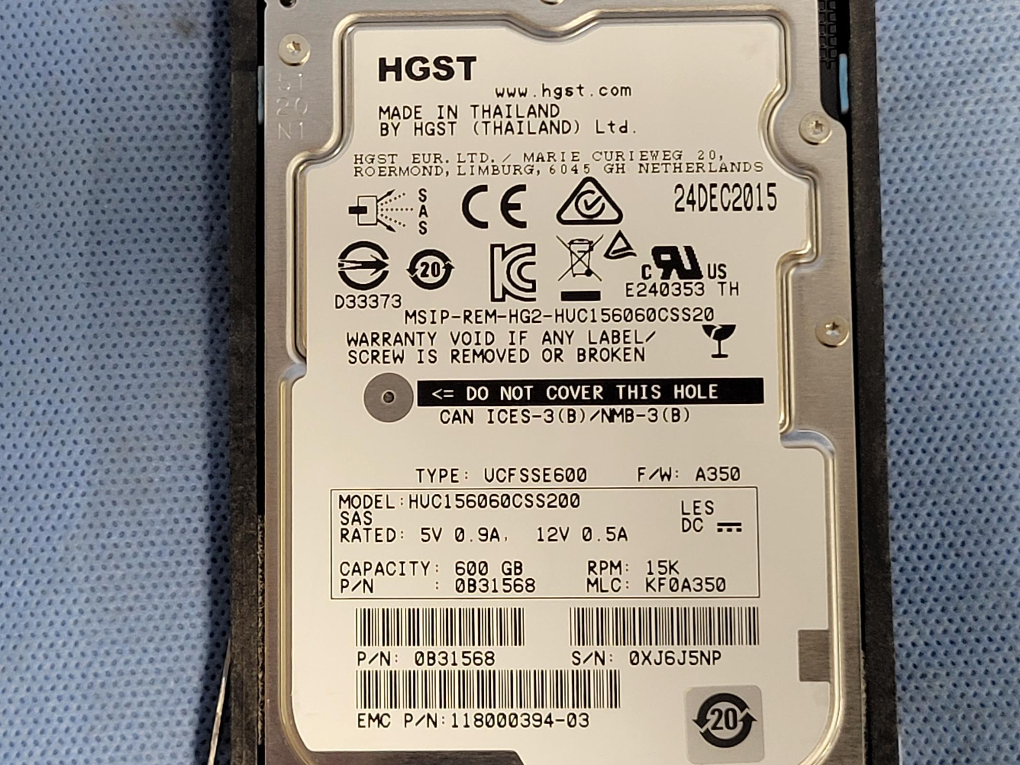 Lot of 10- EMC VNX 600GB 15K 2.5” HD – PN: 005050935 – V4-2S15-600 / V6-2S15-600