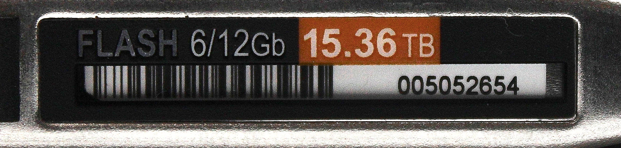 EMC 5052654 EMC 15.36TB SSD 2.5 SAS 12G 520 25120 VMAX