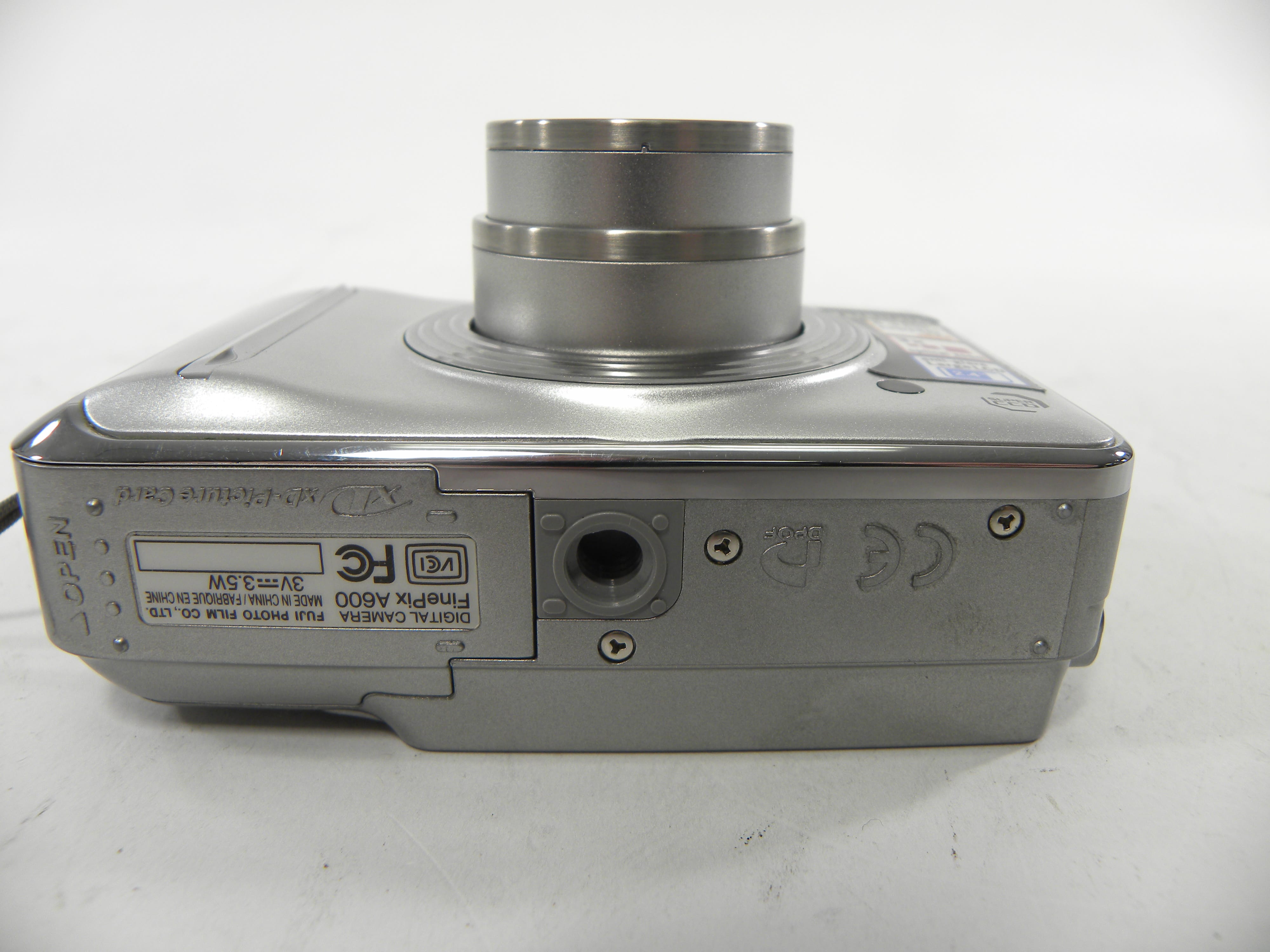 Fuji Finepix A600 6.3mp Digital Camera