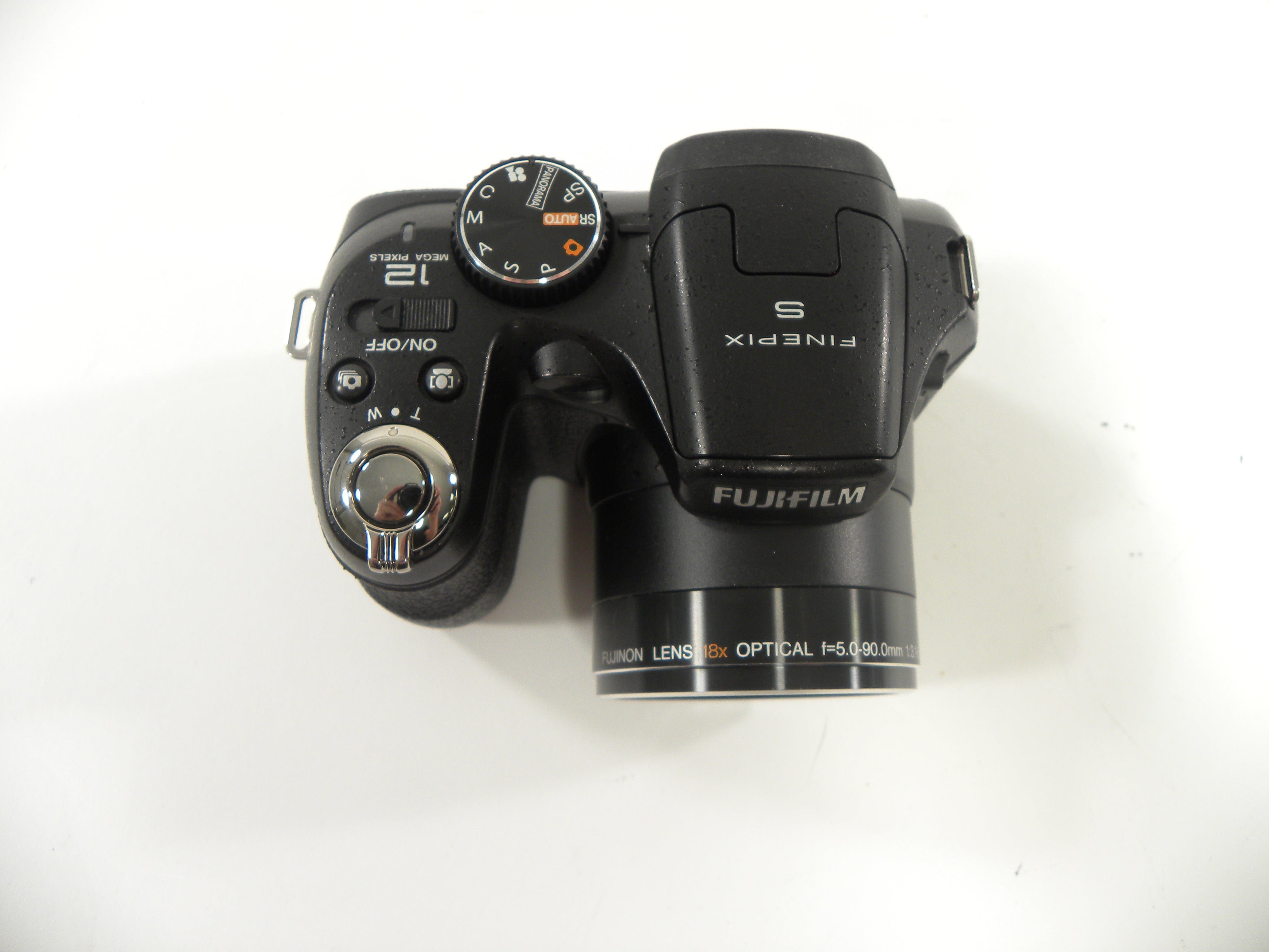 Fujifilm Finepix S1800 12.2mp Digital Camera